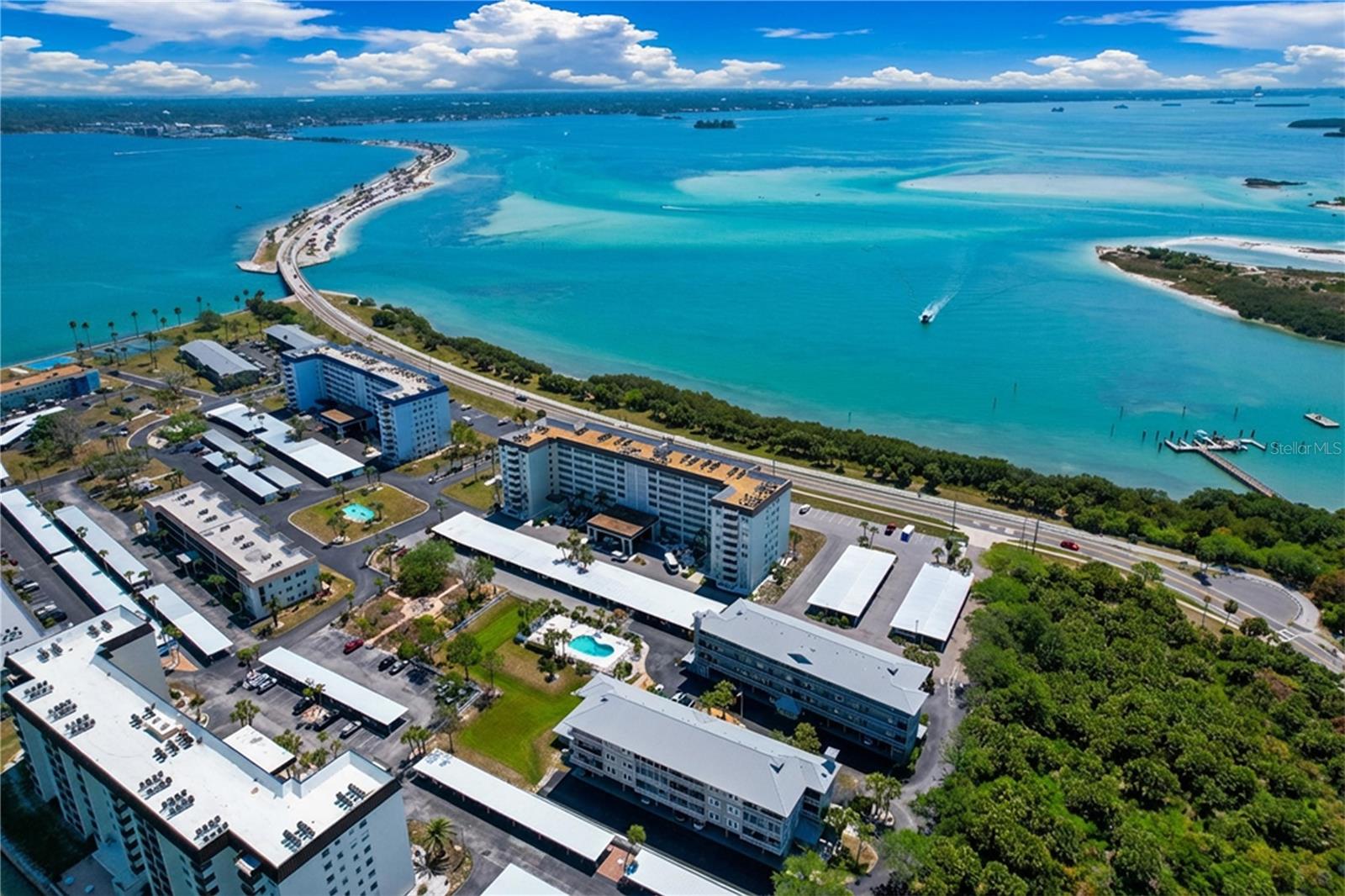 Photo of 7 ISLAND PARK PLACE #204 DUNEDIN FL 34698