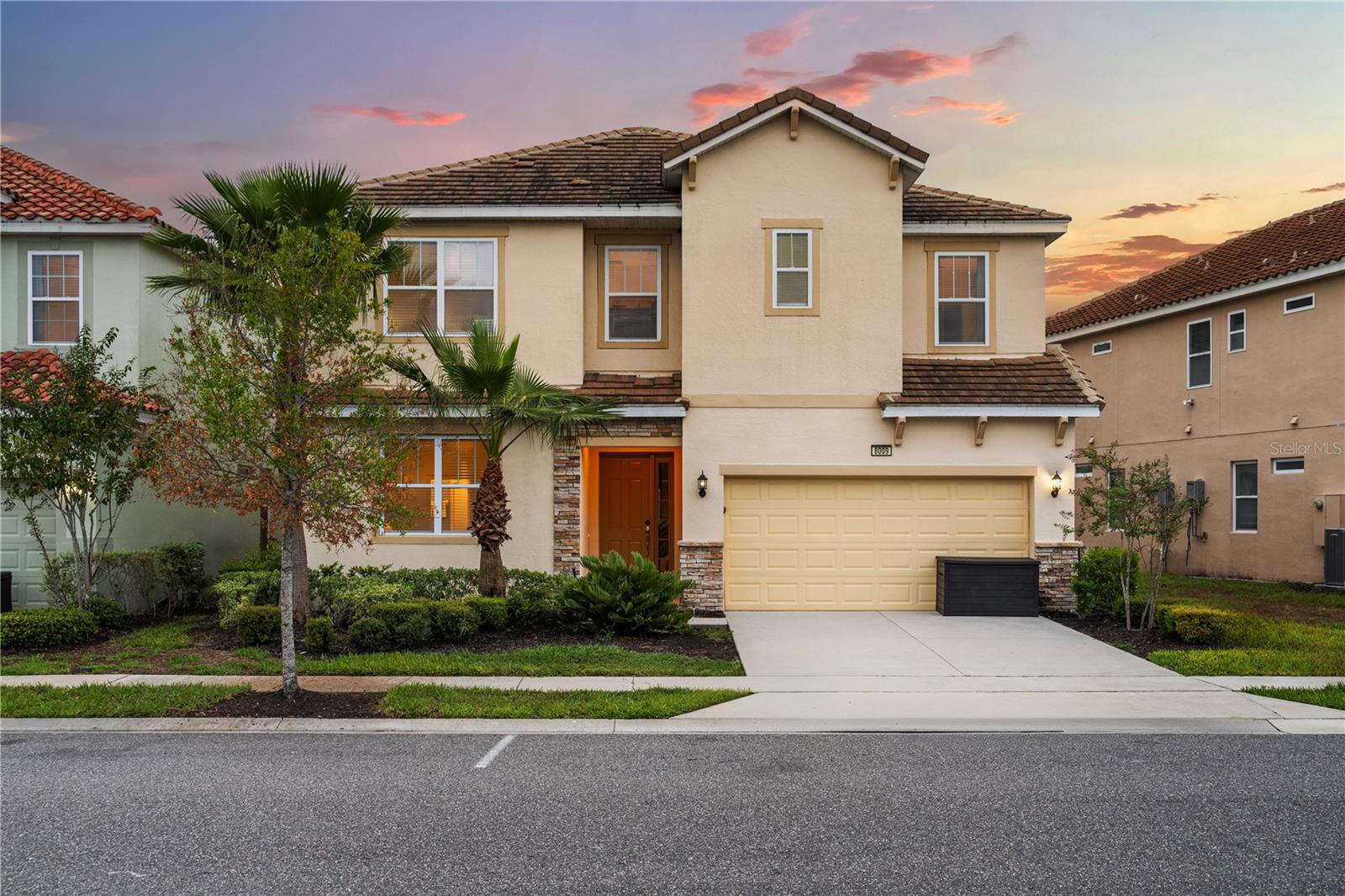 Photo of 8009 OAK SHADOW COURT DAVENPORT FL 33837