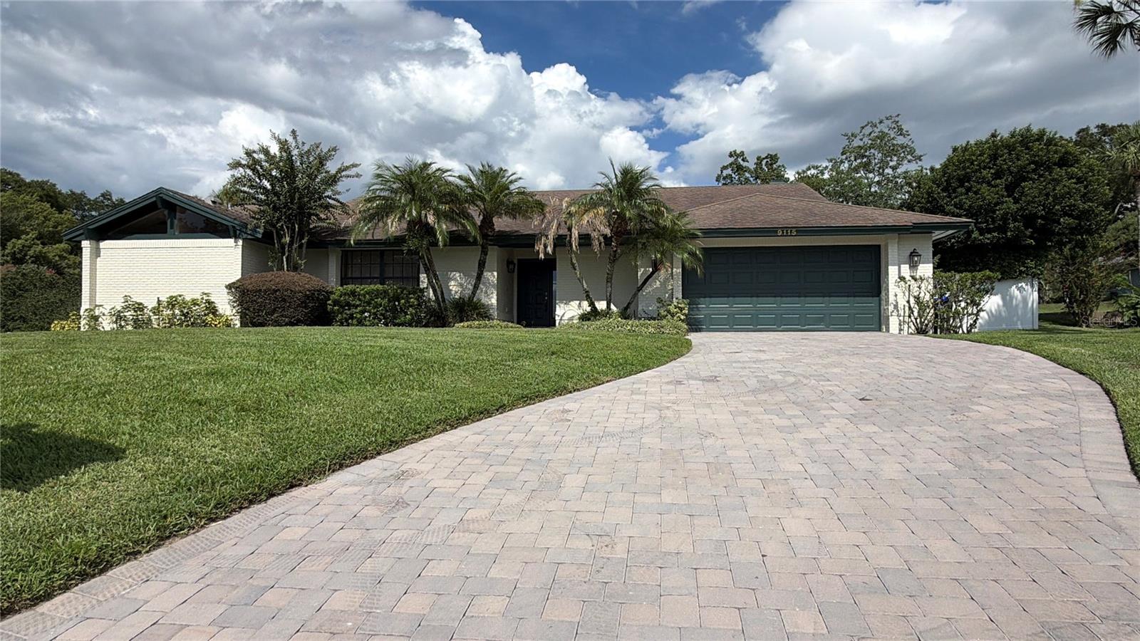 Photo of 9115 BAY SIDE COURT ORLANDO FL 32819