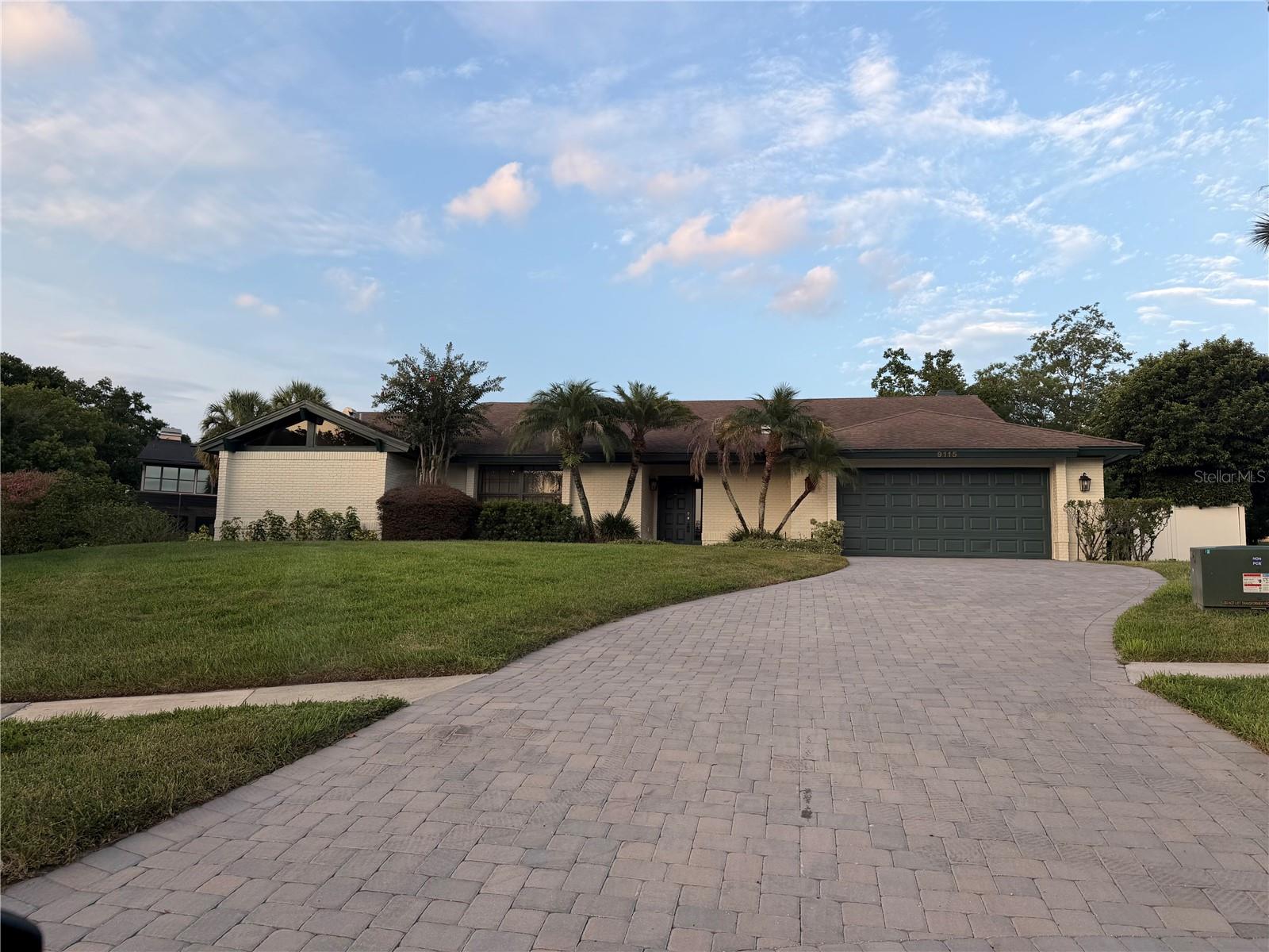 Photo of 9115 BAY SIDE COURT ORLANDO FL 32819