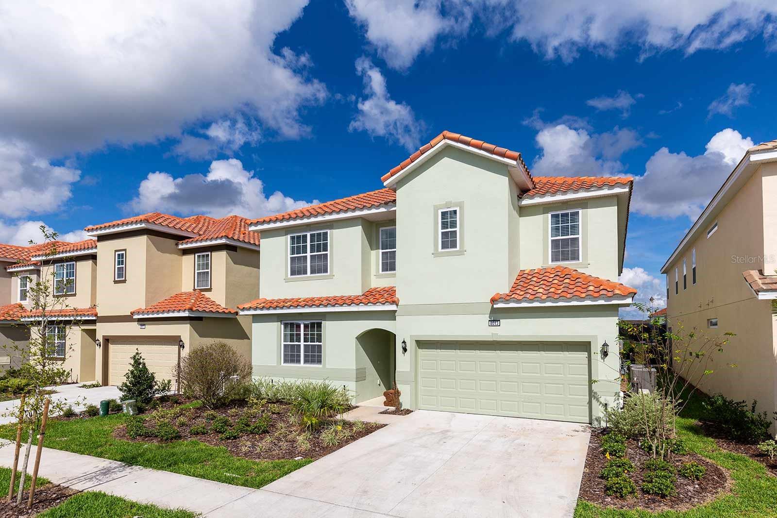 Photo of 8013 OAK SHADOW COURT DAVENPORT FL 33837