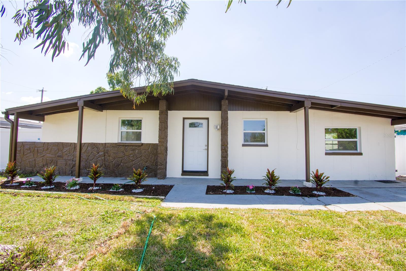 Photo of 8307 LIBBY LANE TAMPA FL 33619