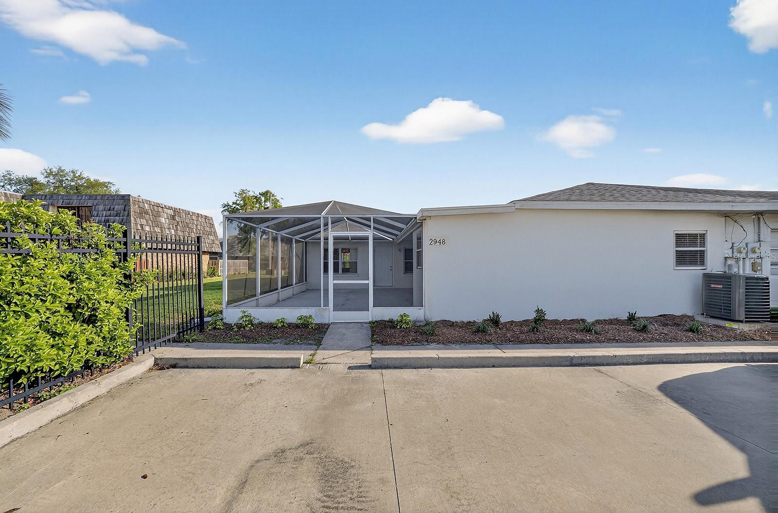 Photo of 2948 TANGERINE COURT LEESBURG FL 34748