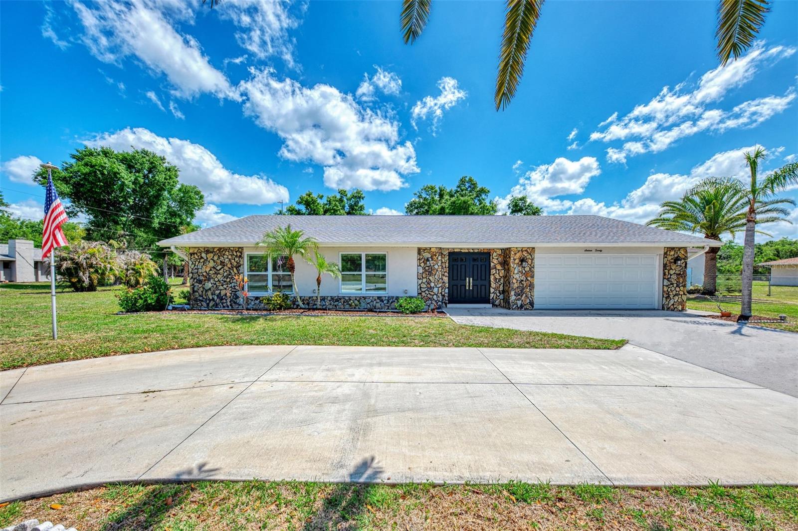 Photo of 1620 MISSION VALLEY BOULEVARD NOKOMIS FL 34275