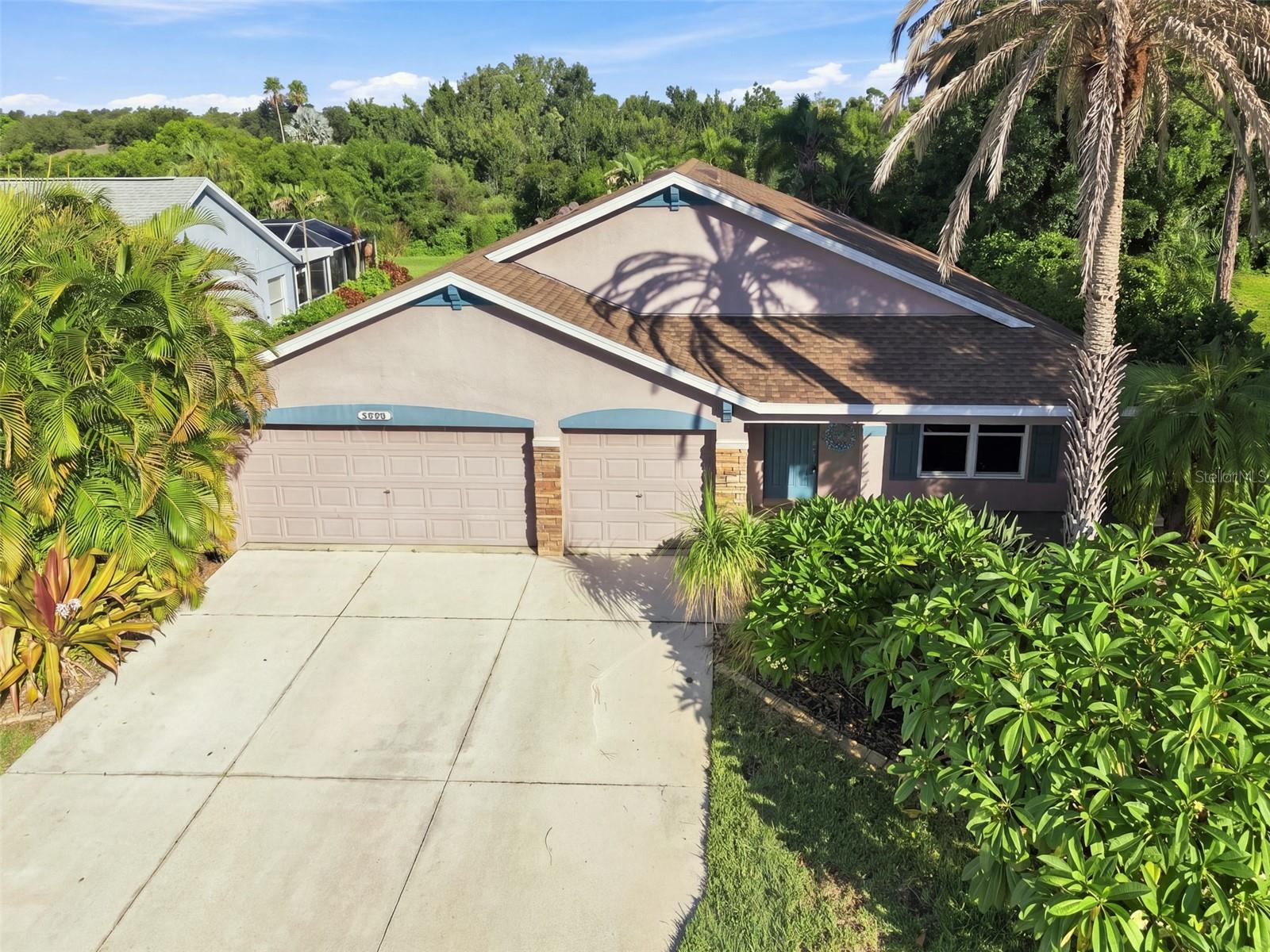 Photo of 4061 KINGSFIELD DRIVE PARRISH FL 34219