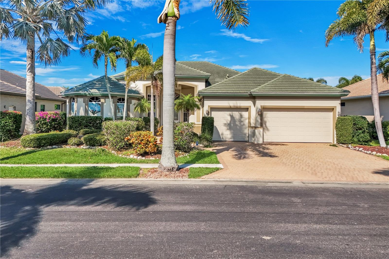 Photo of 15930 CATALPA COVE DRIVE FORT MYERS FL 33908