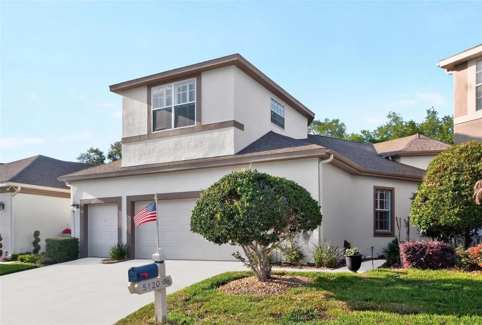 Photo of 5120 FAIRWAY ONE DRIVE VALRICO FL 33596