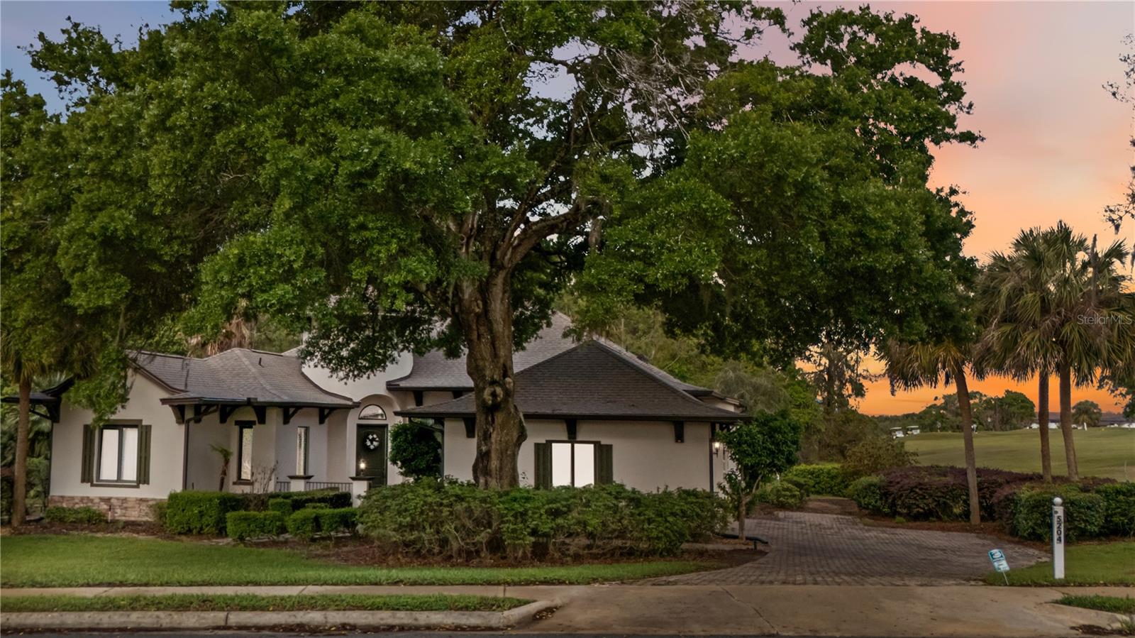 Photo of 5204 GREENS DRIVE LADY LAKE FL 32159