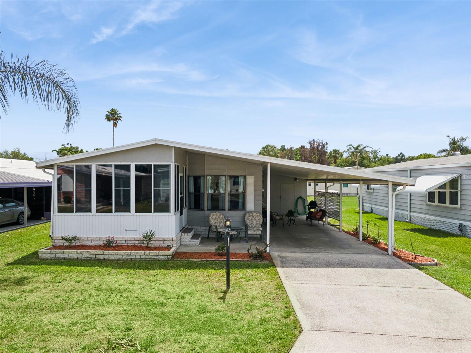 Photo of 125 LAKE HAZEL DRIVE WINTER HAVEN FL 33884