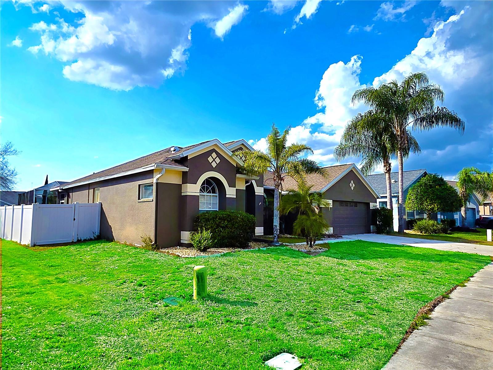 Photo of 7927 ROUNDELAY DRIVE NEW PORT RICHEY FL 34654