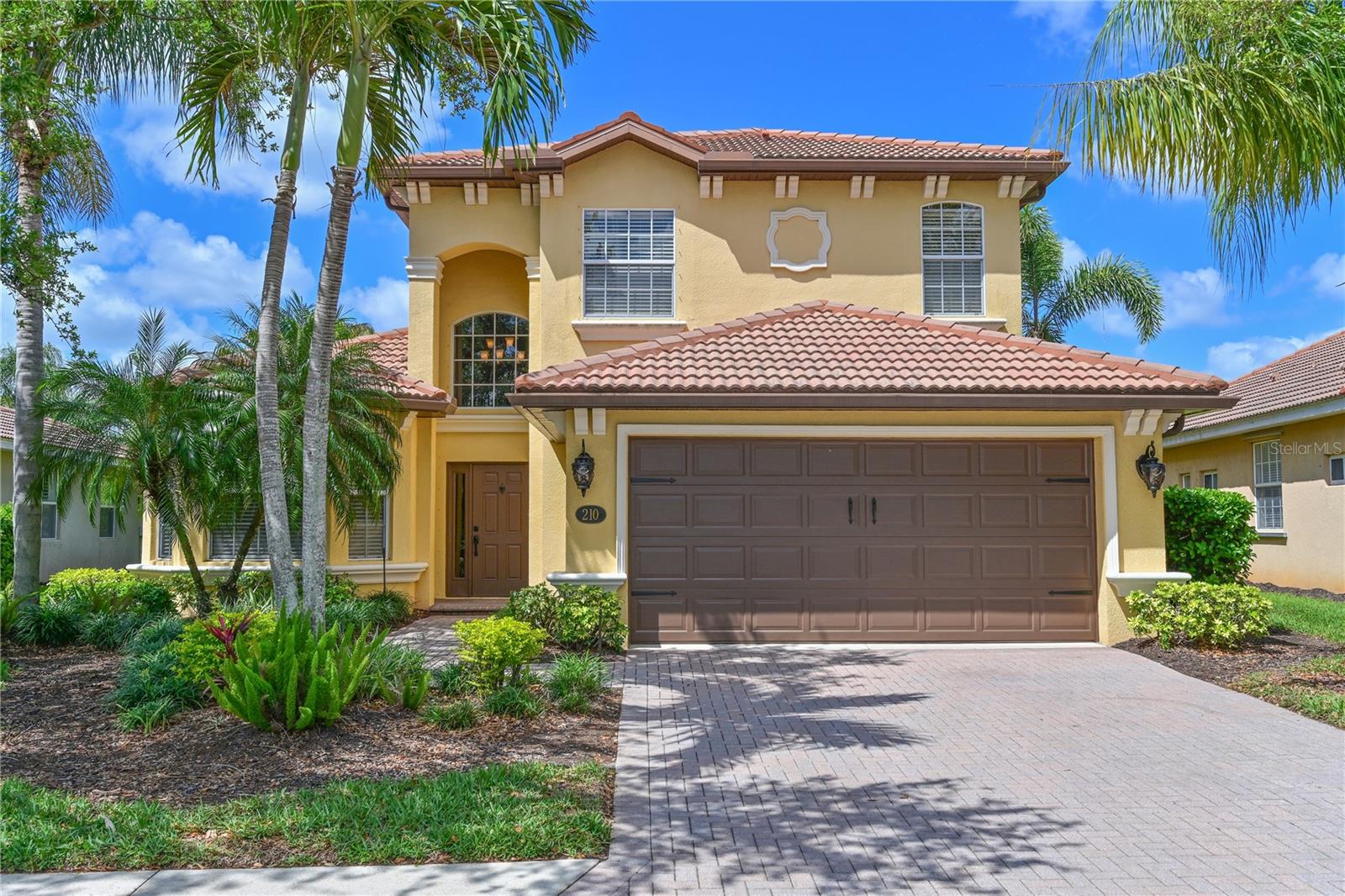 Photo of 210 WINDING RIVER TRAIL BRADENTON FL 34212