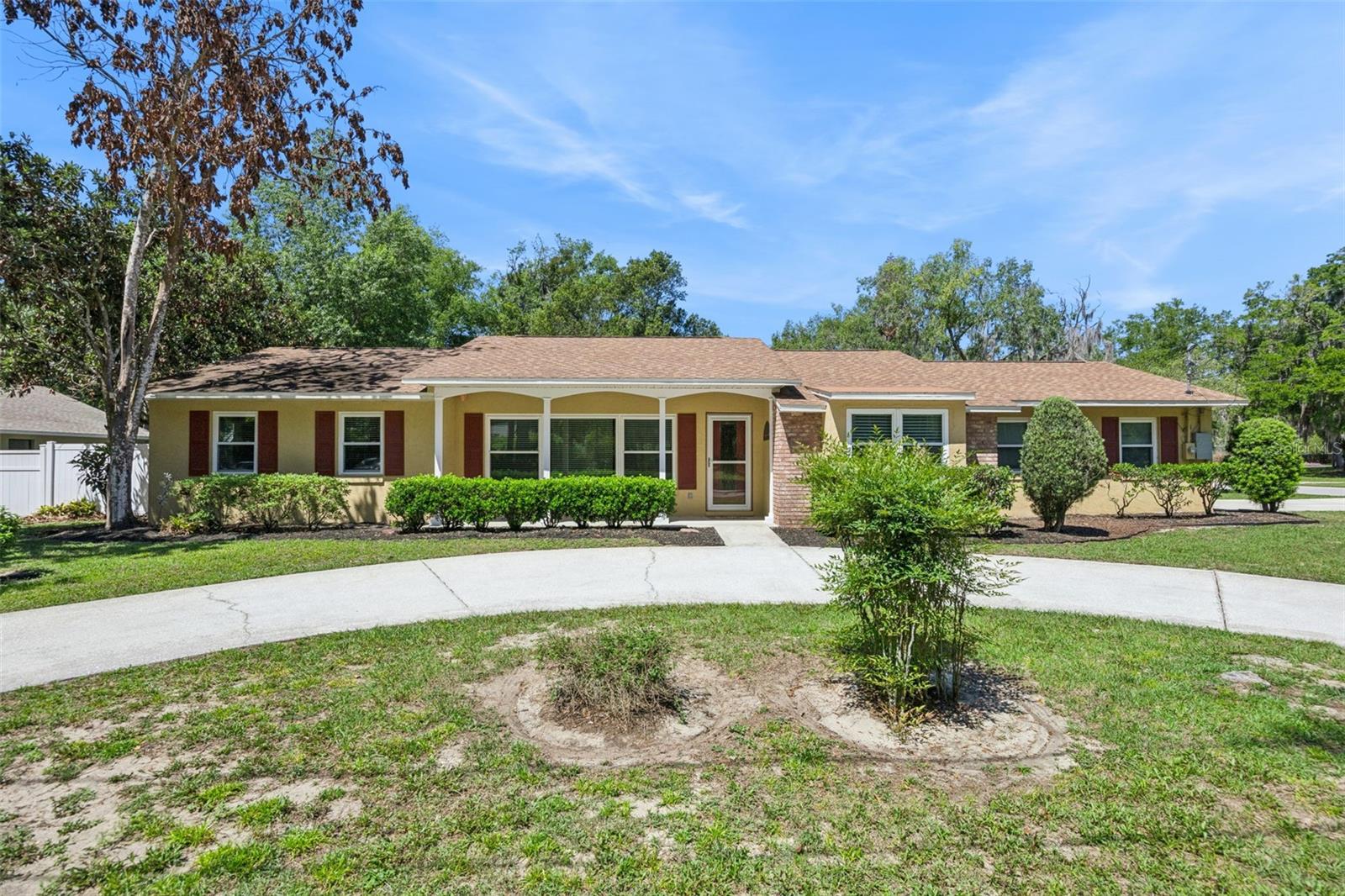 Photo of 80 WHITCOMB AVENUE UMATILLA FL 32784