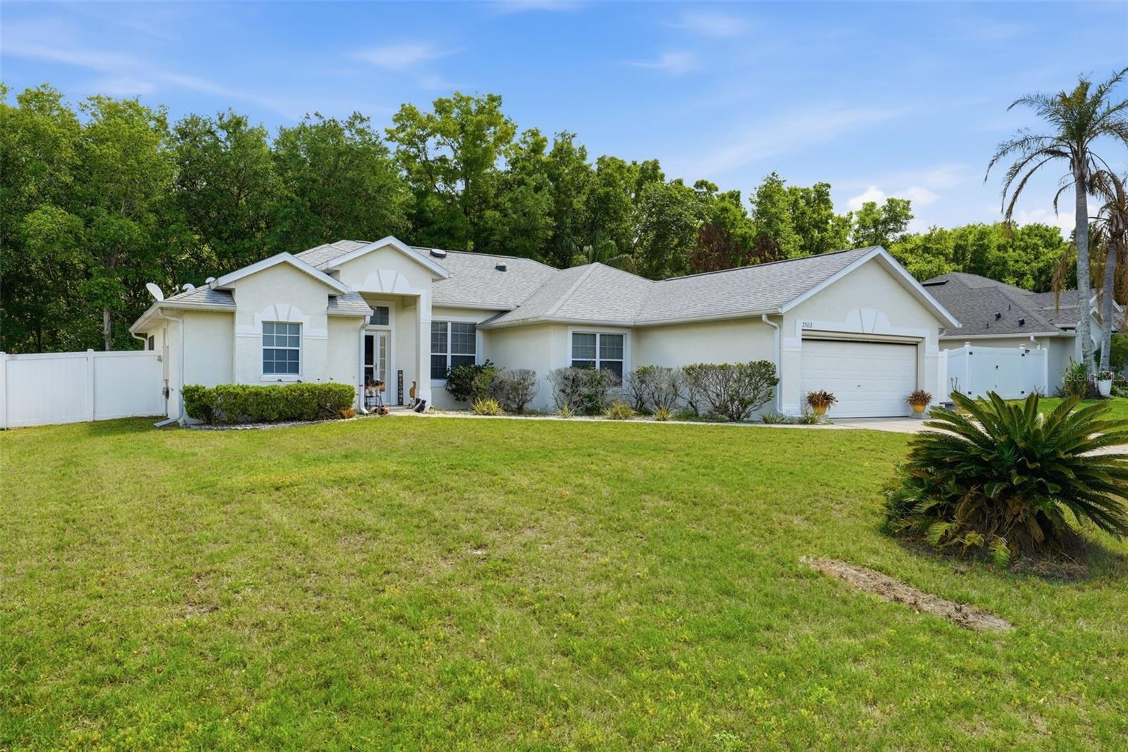 Photo of 2503 GABLES DRIVE EUSTIS FL 32726