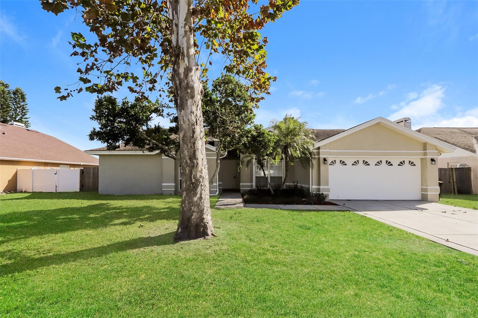 Photo of 5238 MONTSERRAT COURT LAKELAND FL 33812