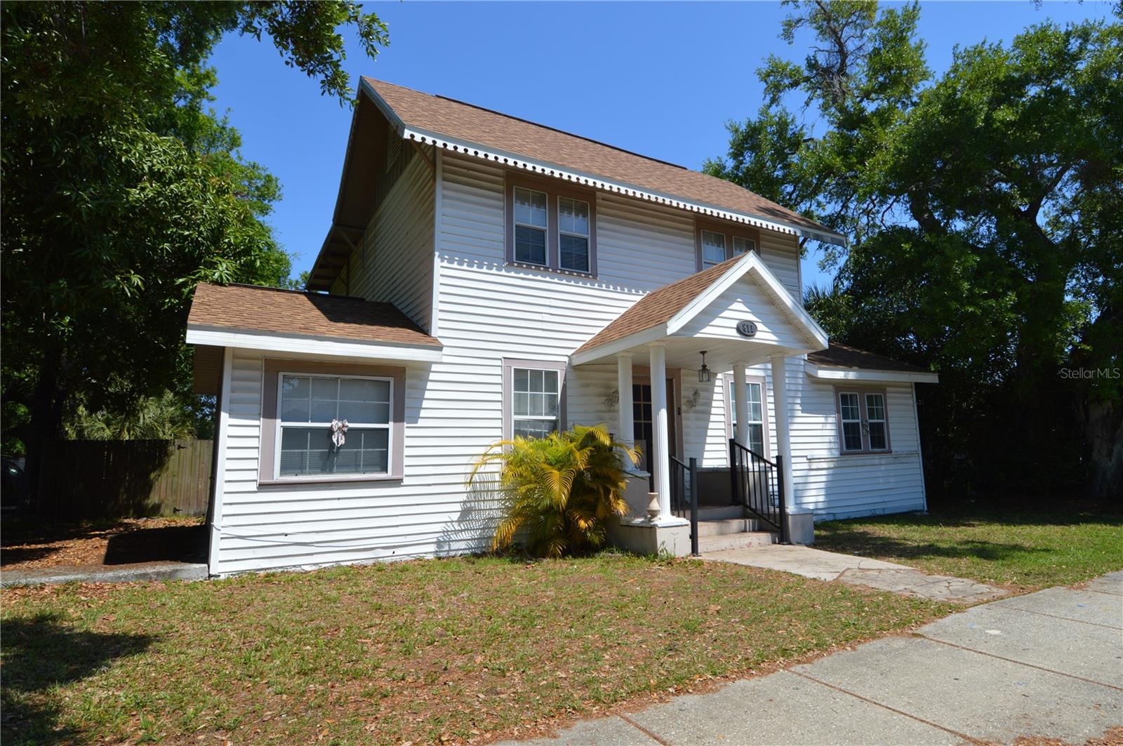 Photo of 811 18TH AVENUE ST PETERSBURG FL 33705