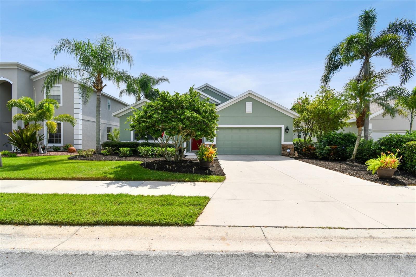 Photo of 5056 LAKEHURST COURT PALMETTO FL 34221