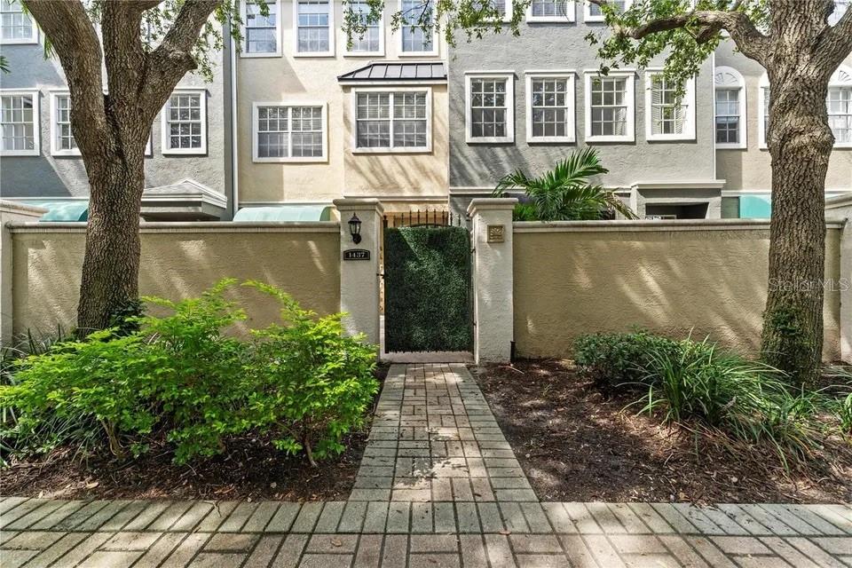 Photo of 1437 HARBOUR WALK ROAD TAMPA FL 33602