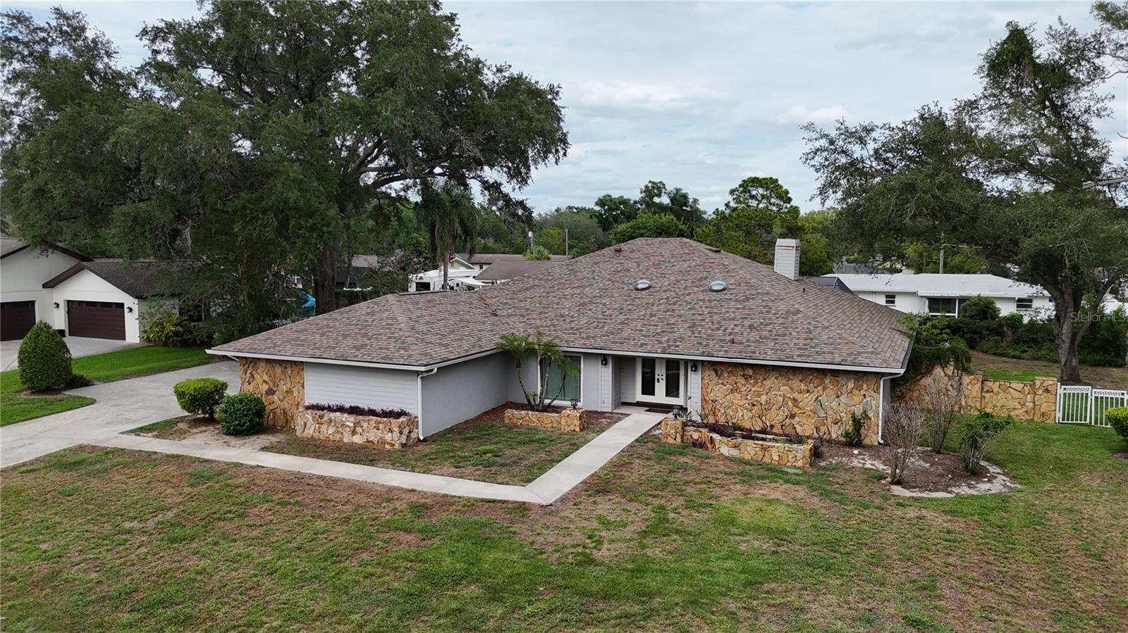 Photo of 1009 MORFIELD LANE BRANDON FL 33511