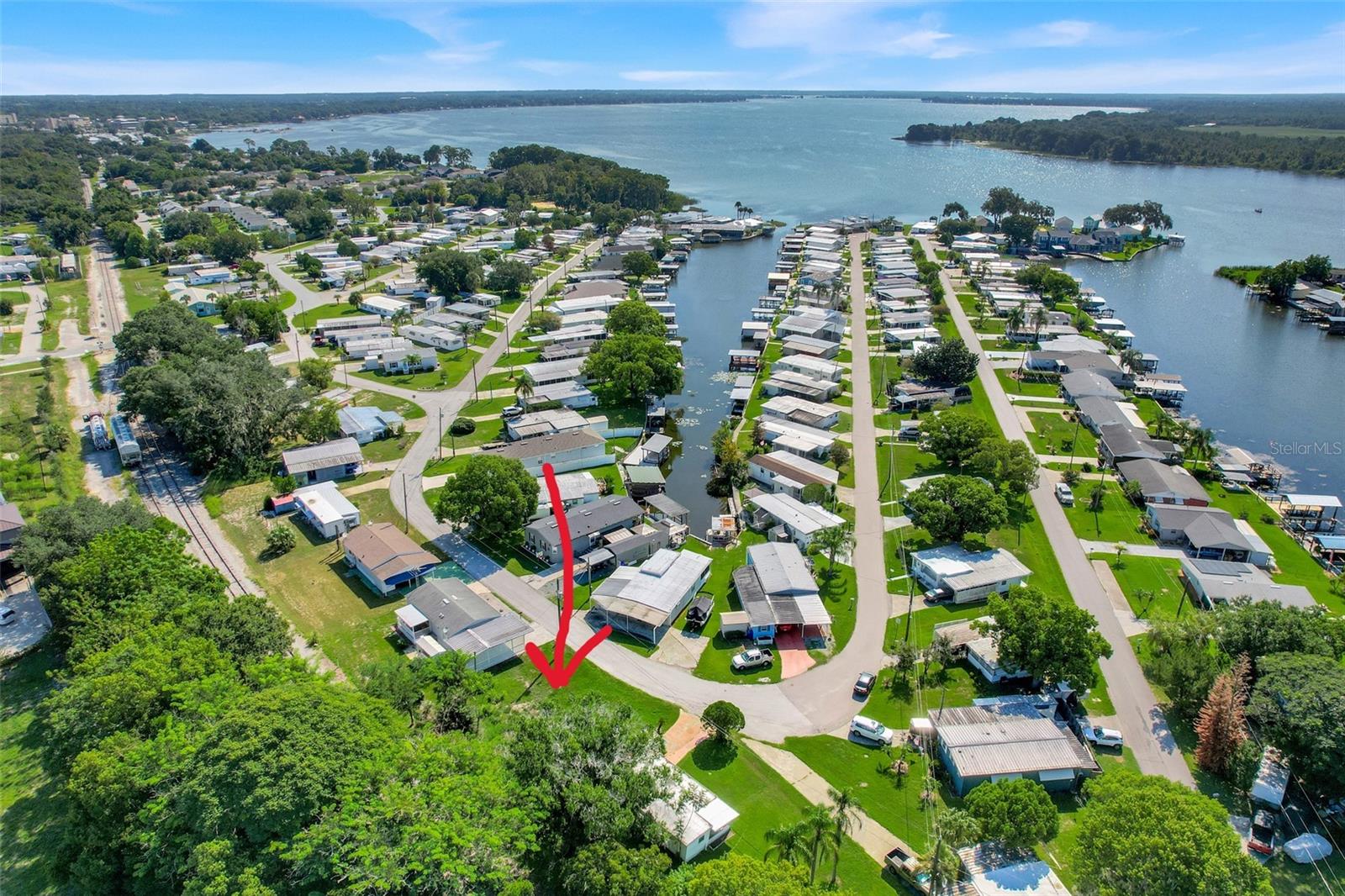 Photo of 0 WESTLAND DRIVE TAVARES FL 32778