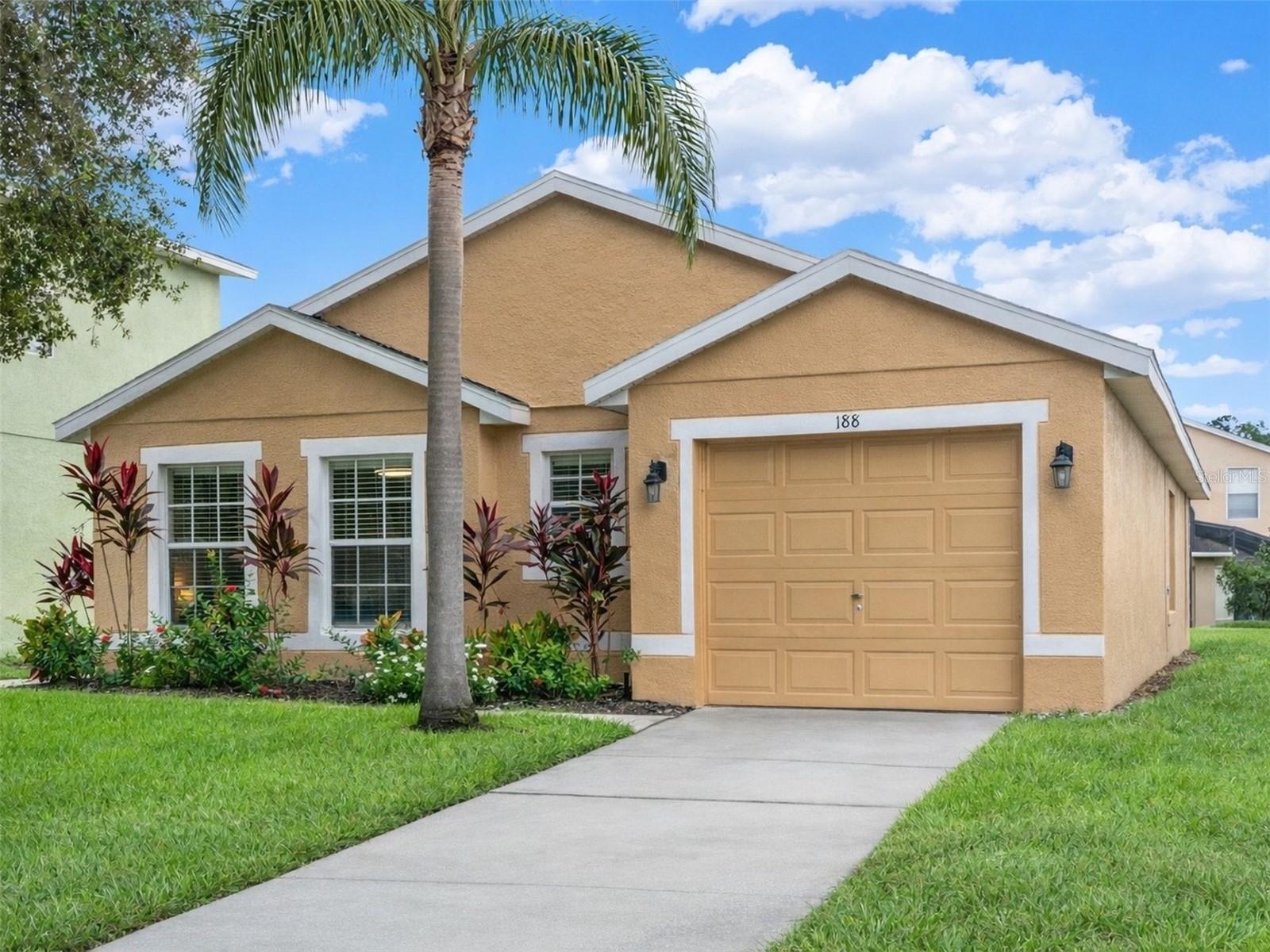 Photo of 188 RIDGEMONT COURT DAVENPORT FL 33896