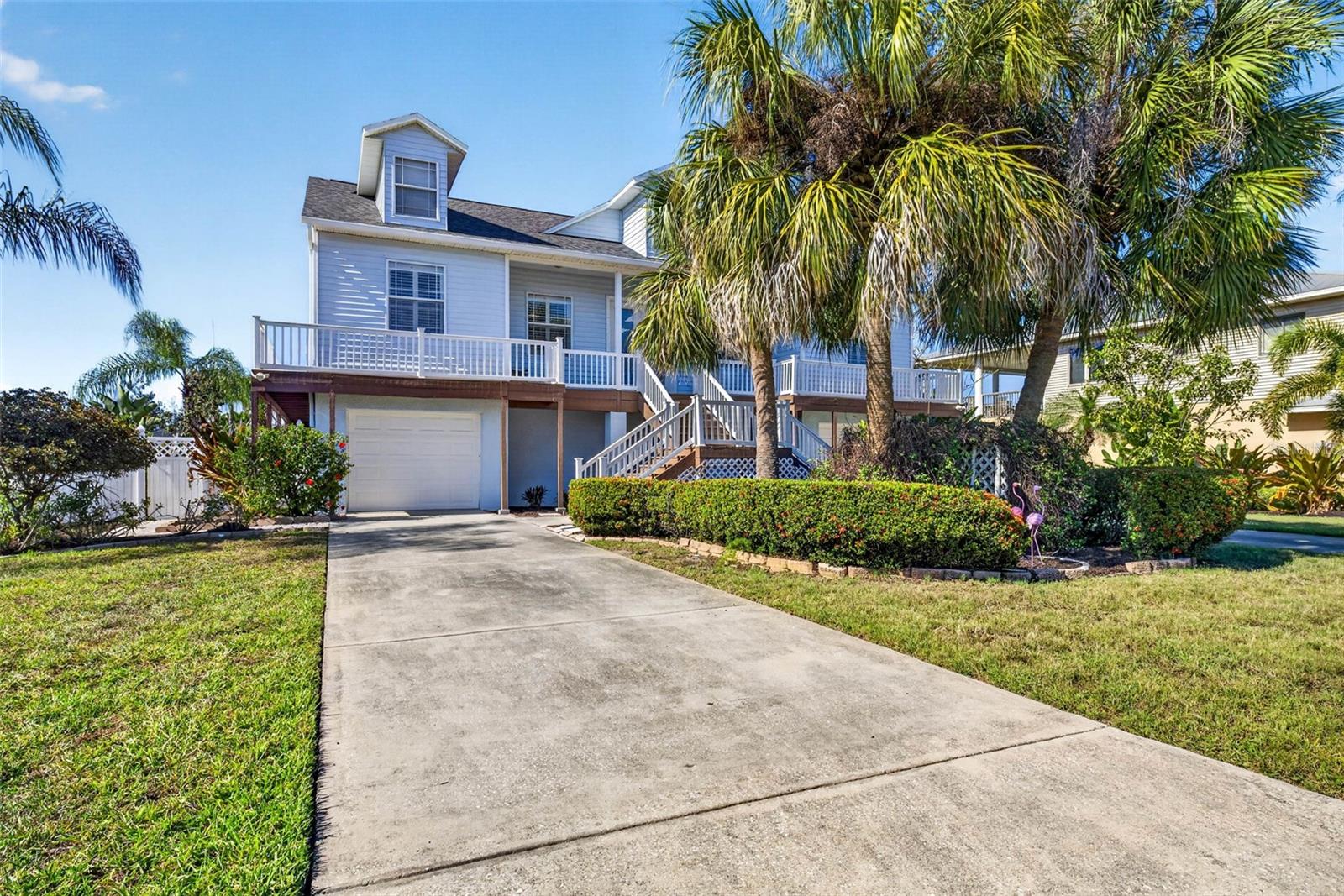 Photo of 821 BLUE HERON BOULEVARD RUSKIN FL 33570