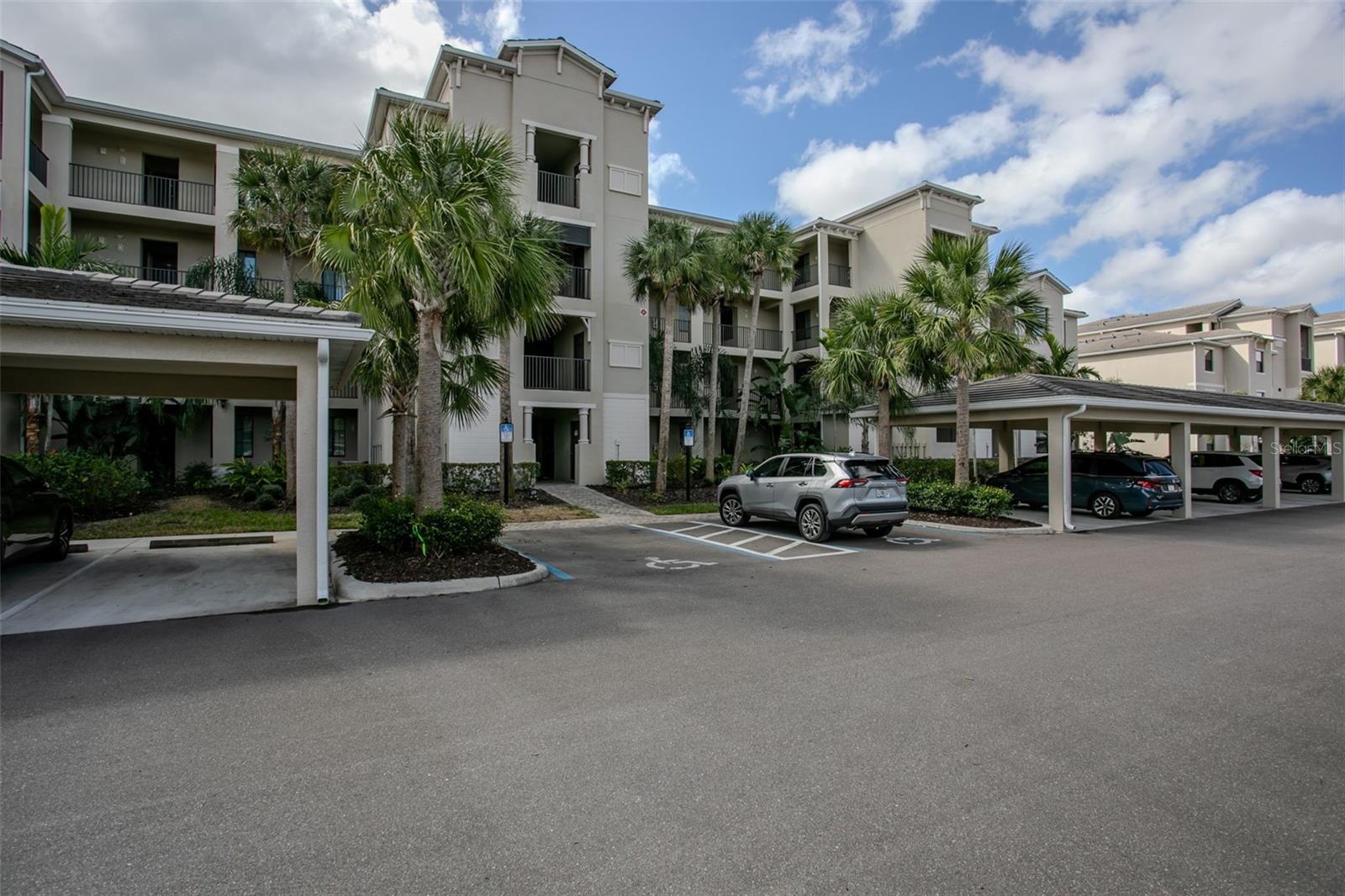 Photo of 18028 GAWTHROP DRIVE #403 BRADENTON FL 34211