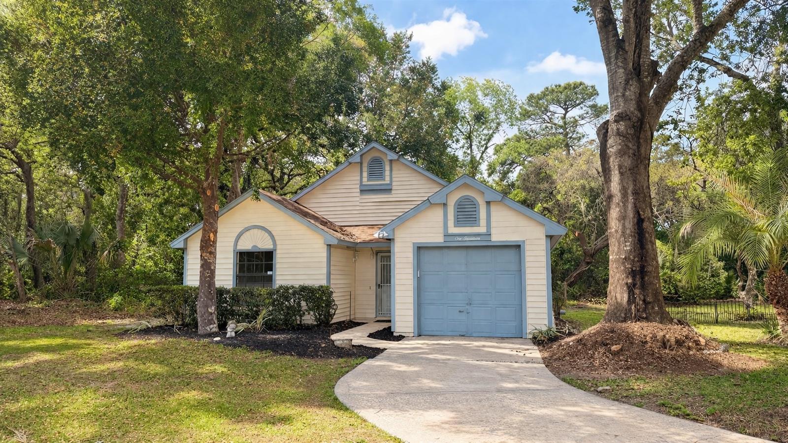Photo of 114 SPREADING OAK COURT SANFORD FL 32773