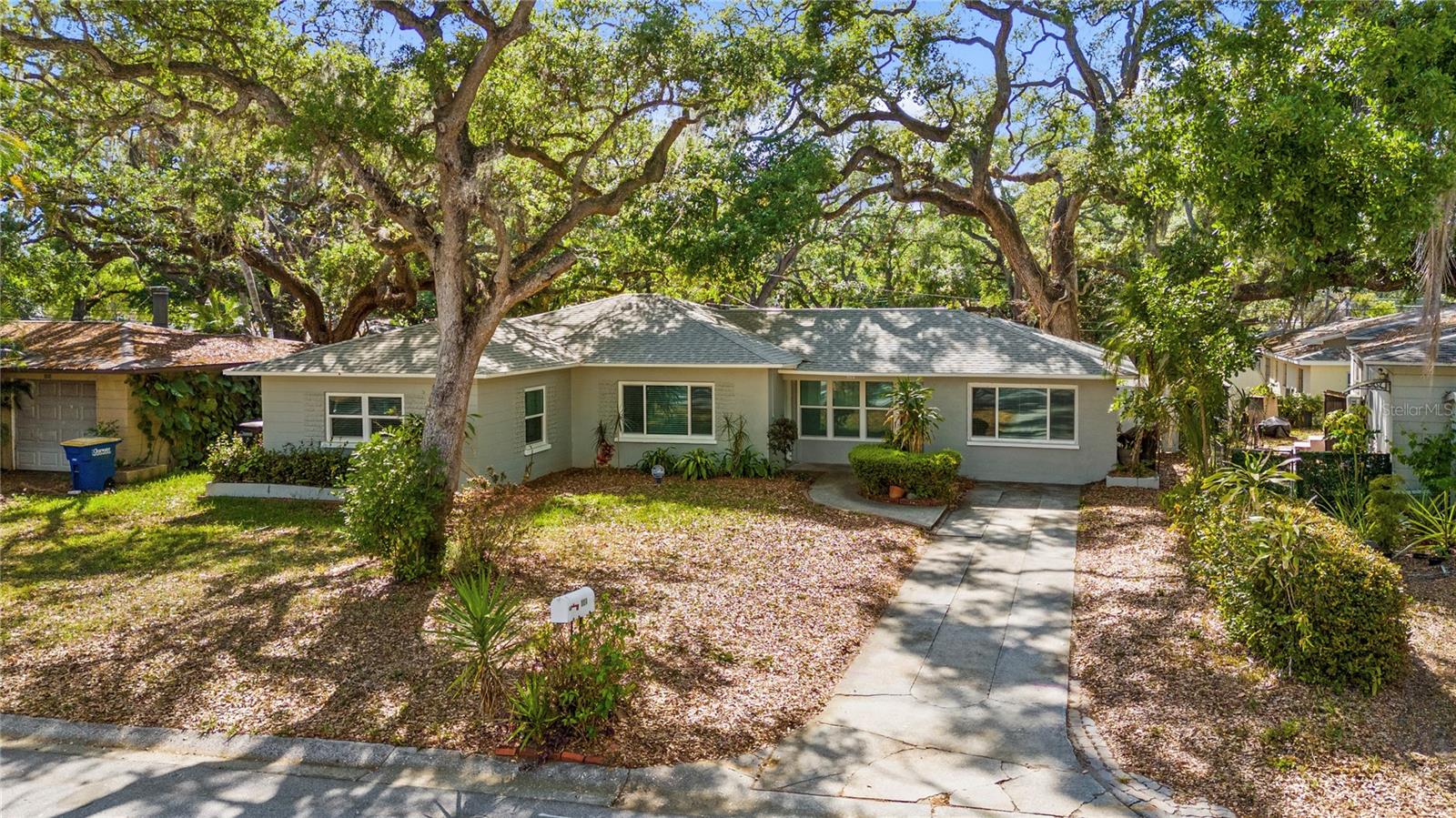 Photo of 804 S EVERGREEN AVENUE CLEARWATER FL 33756