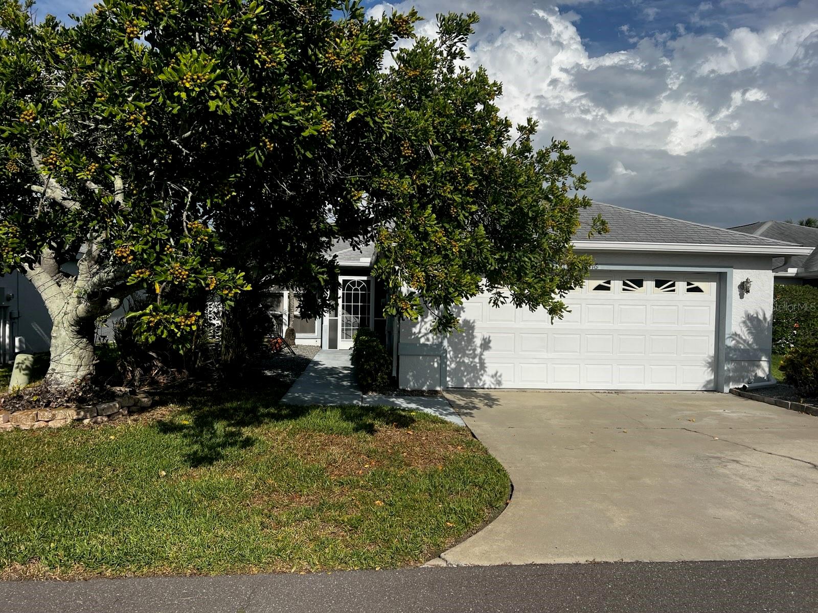 Photo of 2416 WATERFORD COURT PALMETTO FL 34221