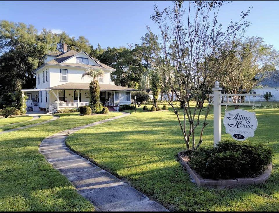 Photo of 215 E FRENCH AVENUE ORANGE CITY FL 32763