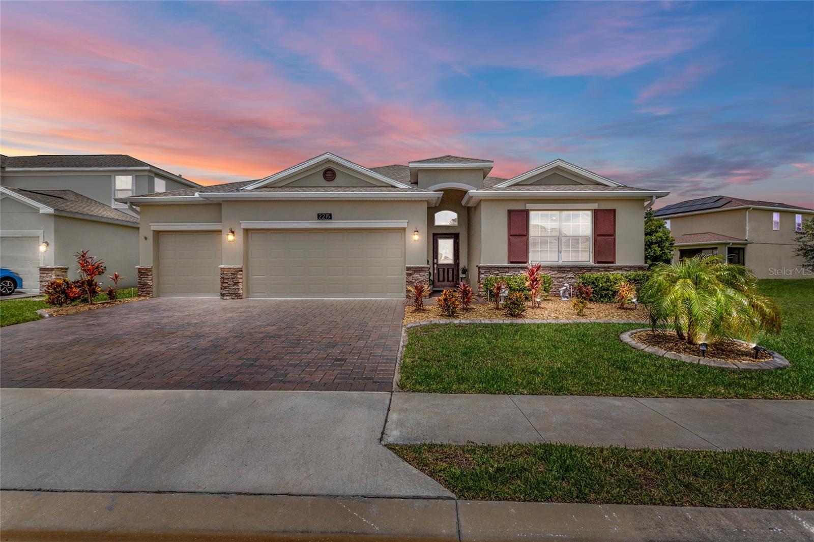 Photo of 2215 CAMDEN PARK AVENUE DAVENPORT FL 33837