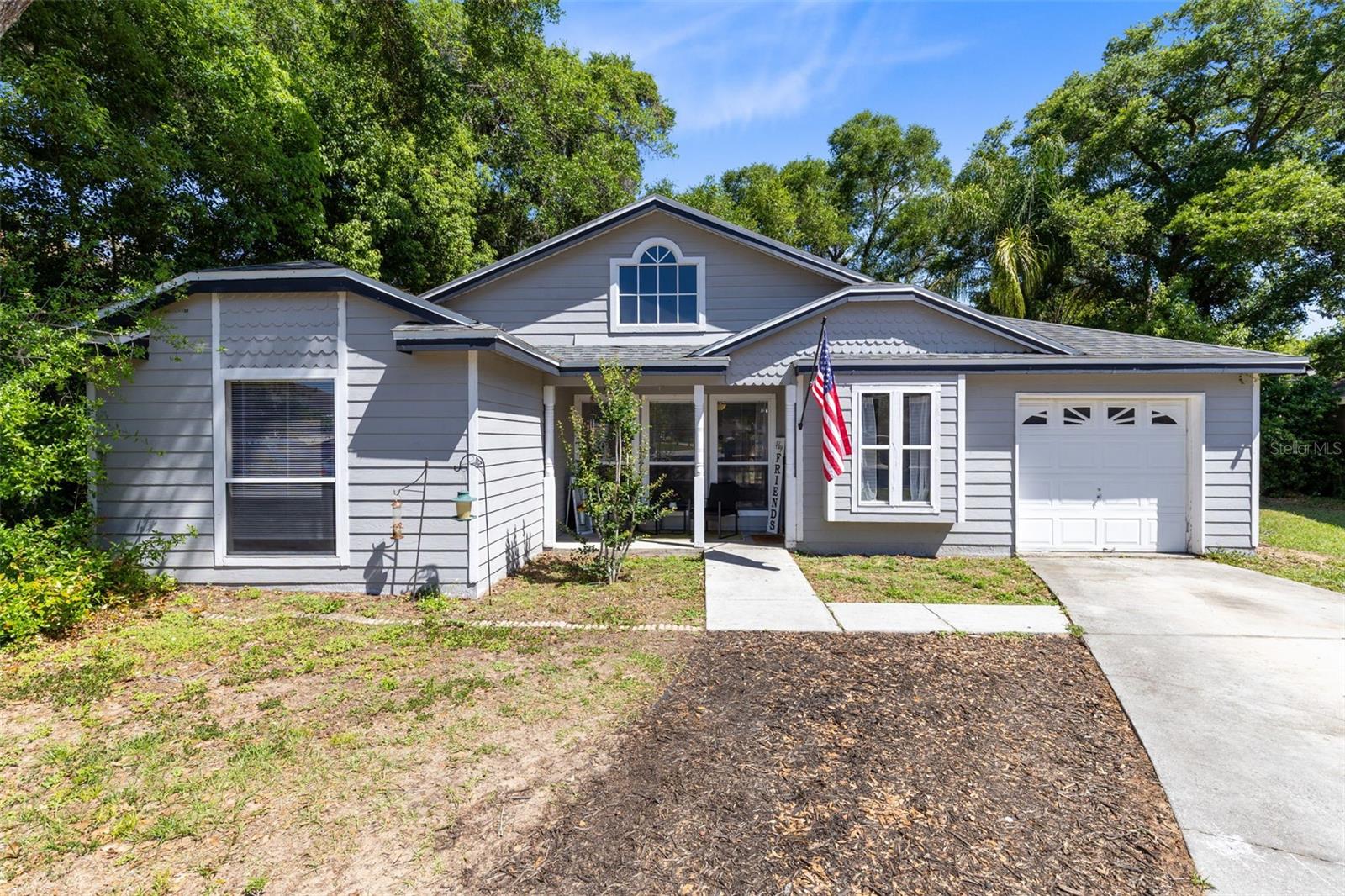 Photo of 601 ARLINGTON COURT EUSTIS FL 32726