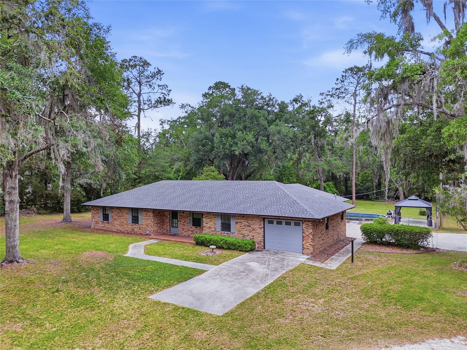 Photo of 4803 W STATE ROAD 238 LAKE BUTLER FL 32054