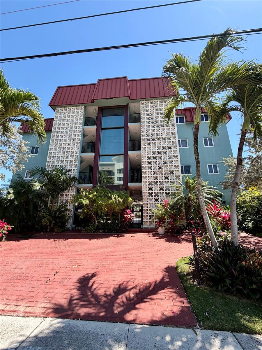 Photo of 180 SE 20TH AVENUE #303 DEERFIELD BEACH FL 33441