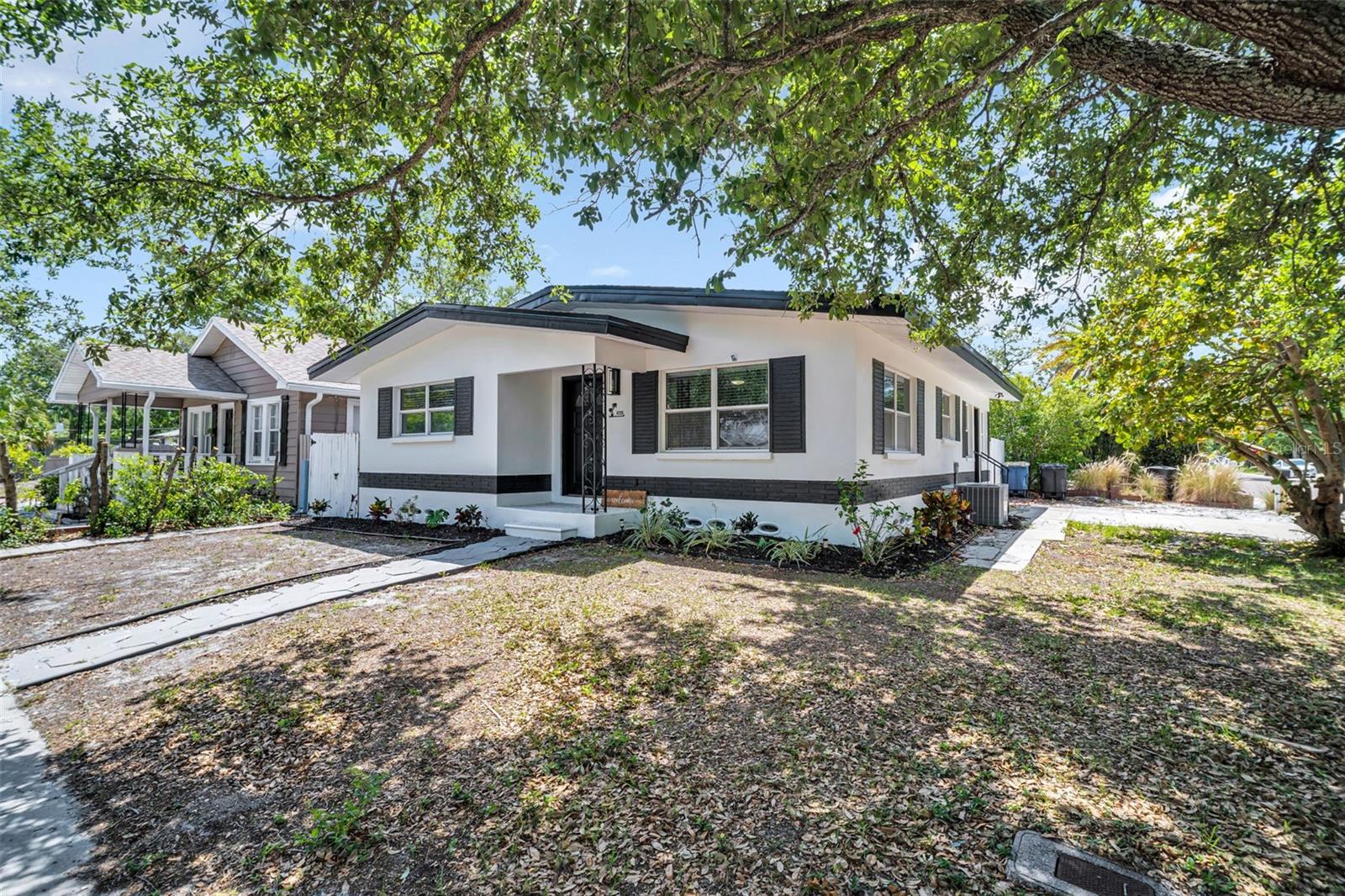 Photo of 1001 JASMINE WAY CLEARWATER FL 33756