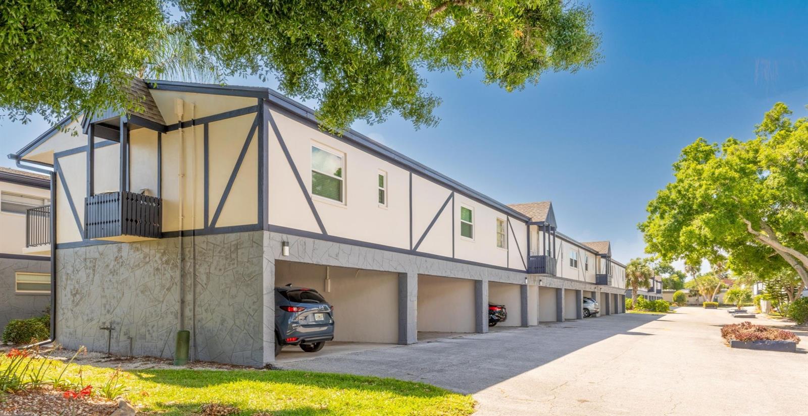 Photo of 1147 KING ARTHUR COURT #204 DUNEDIN FL 34698