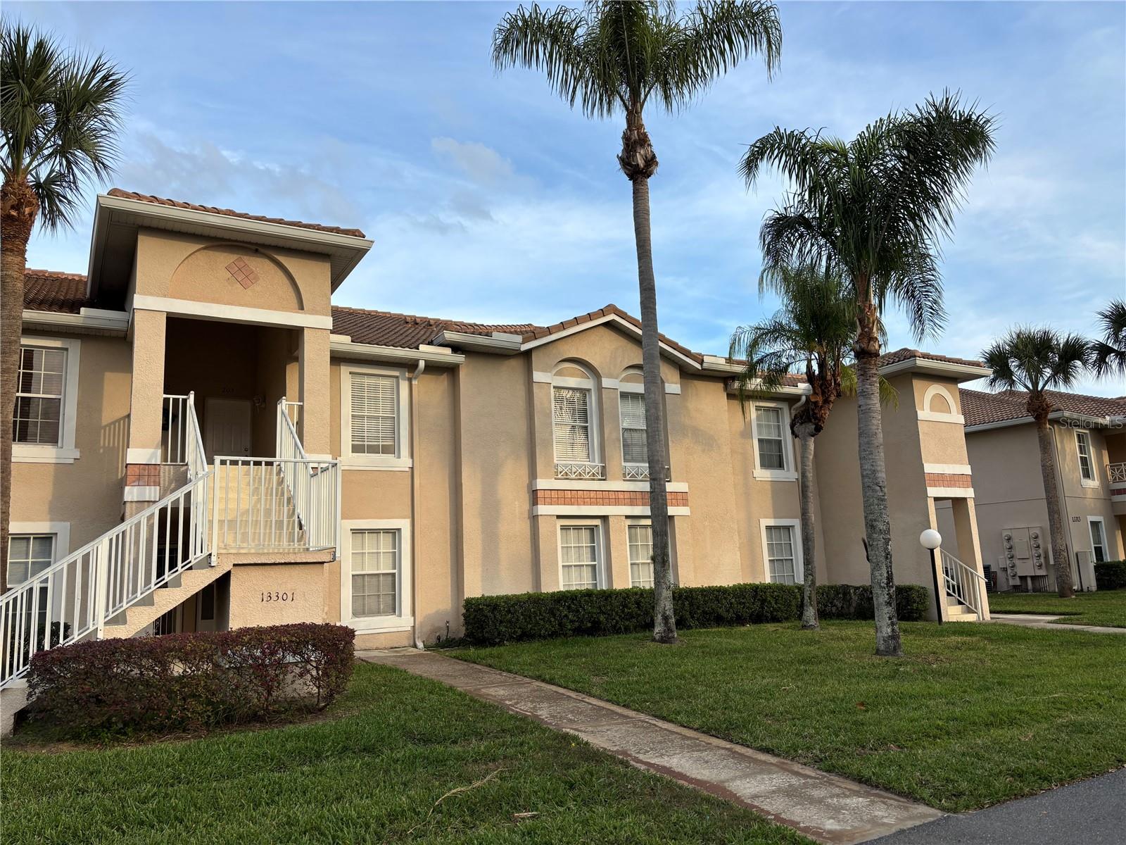 Photo of 13301 FAIRWAY GLEN DRIVE #104 ORLANDO FL 32824