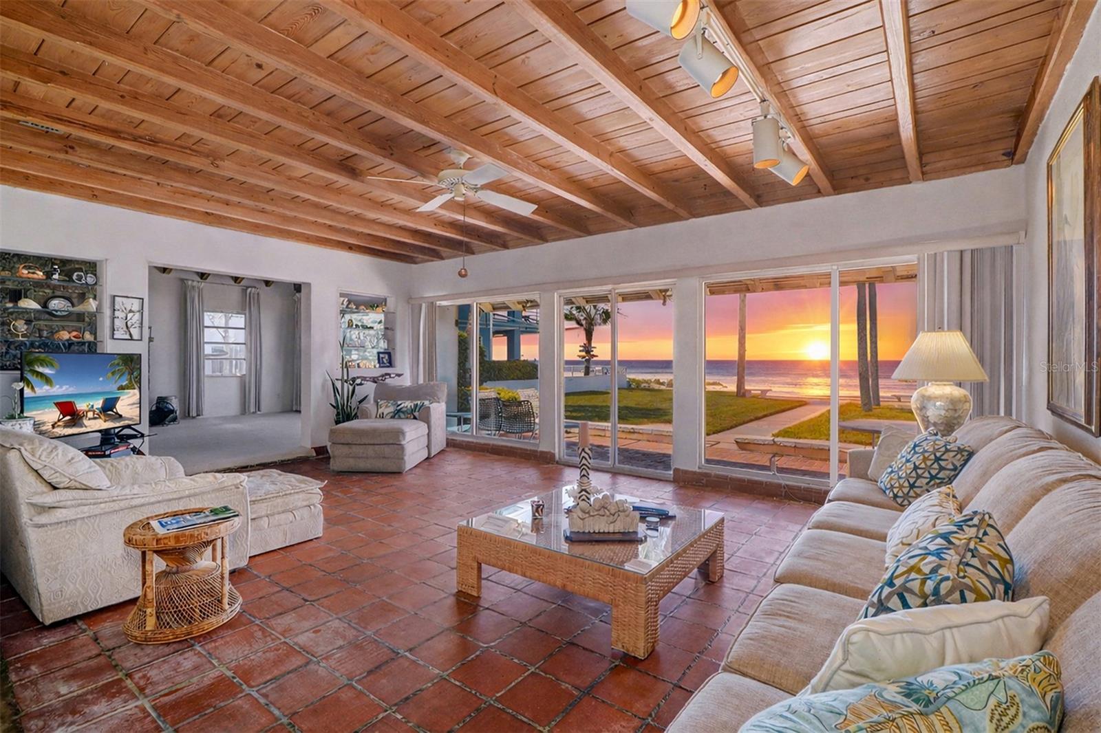 Photo of 18206 SUNSET BOULEVARD REDINGTON SHORES FL 33708