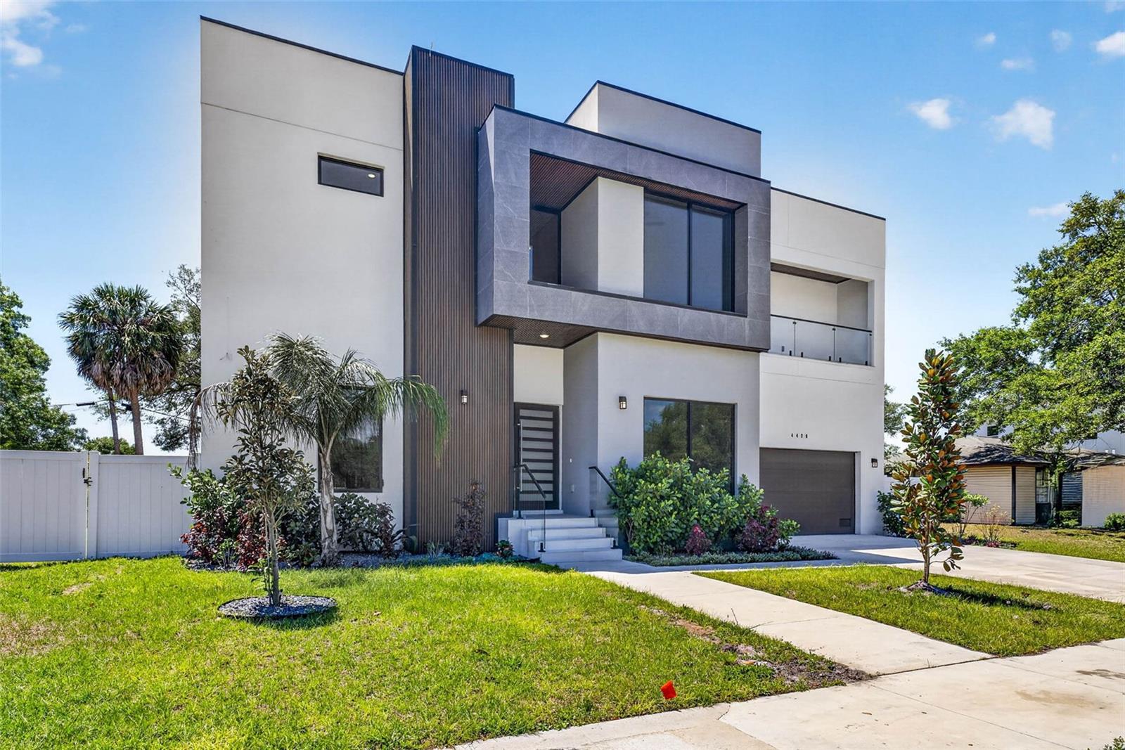 Photo of 4426 W EUCLID AVENUE TAMPA FL 33629