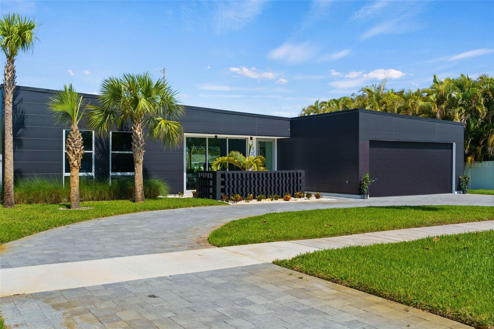 Photo of 1304 INDIAN ROCKS ROAD BELLEAIR FL 33756