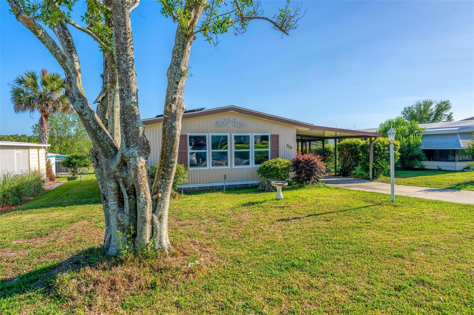 Photo of 516 JASON DRIVE LADY LAKE FL 32159