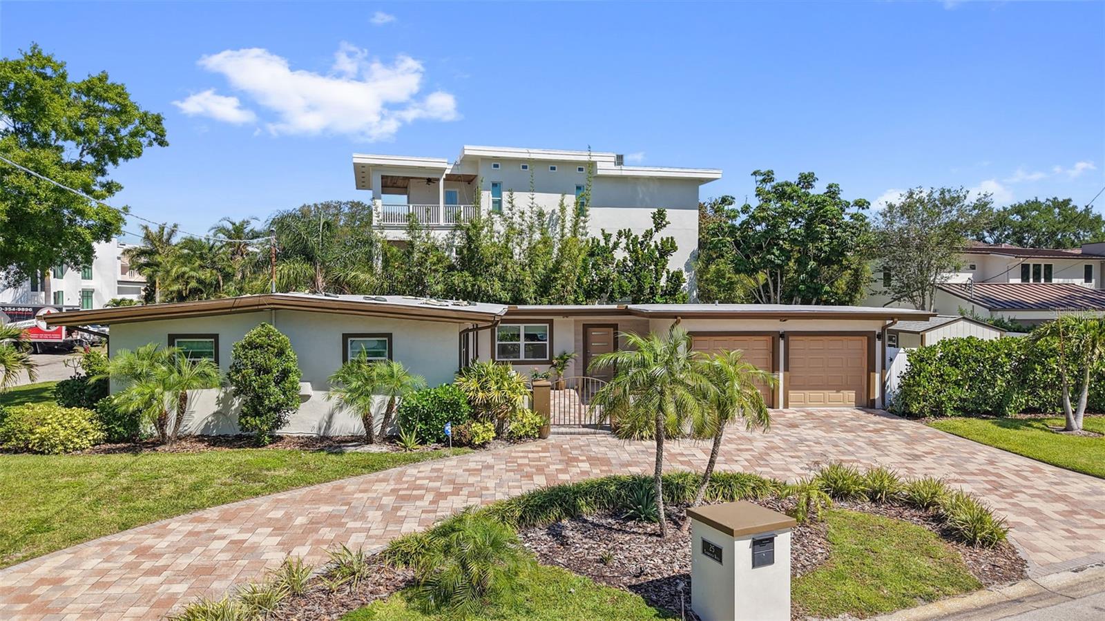 Photo of 25 SANDPIPER ROAD TAMPA FL 33609