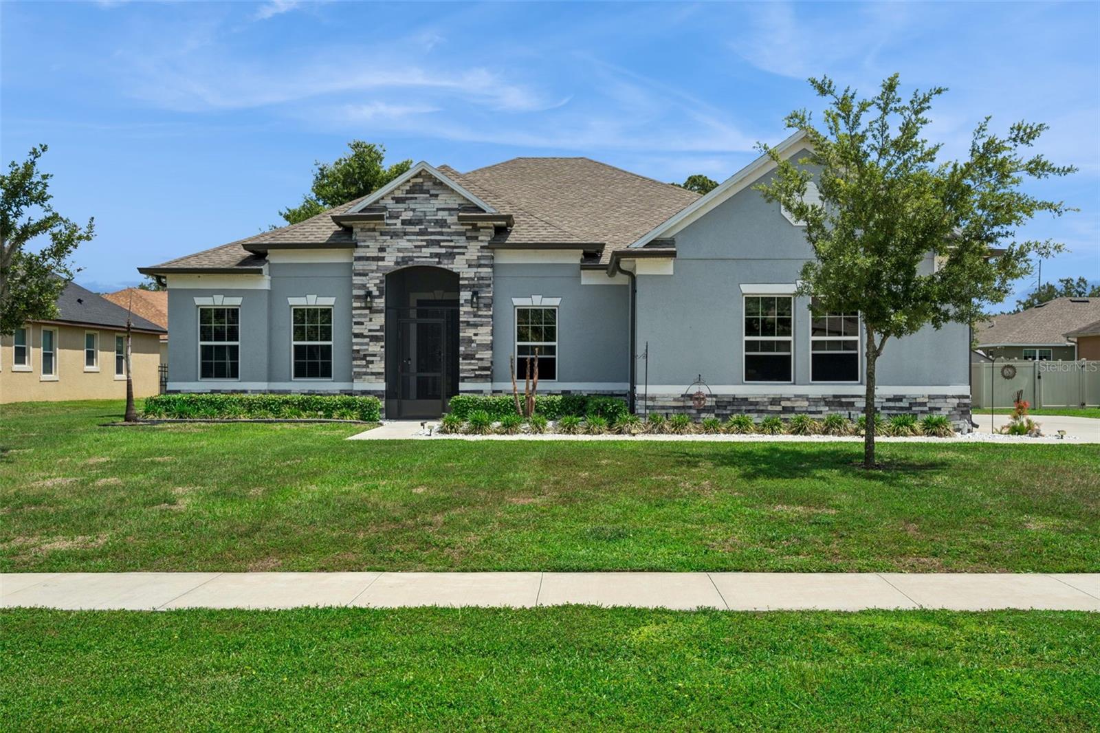 Photo of 714 OAKS SHORES ROAD LEESBURG FL 34748
