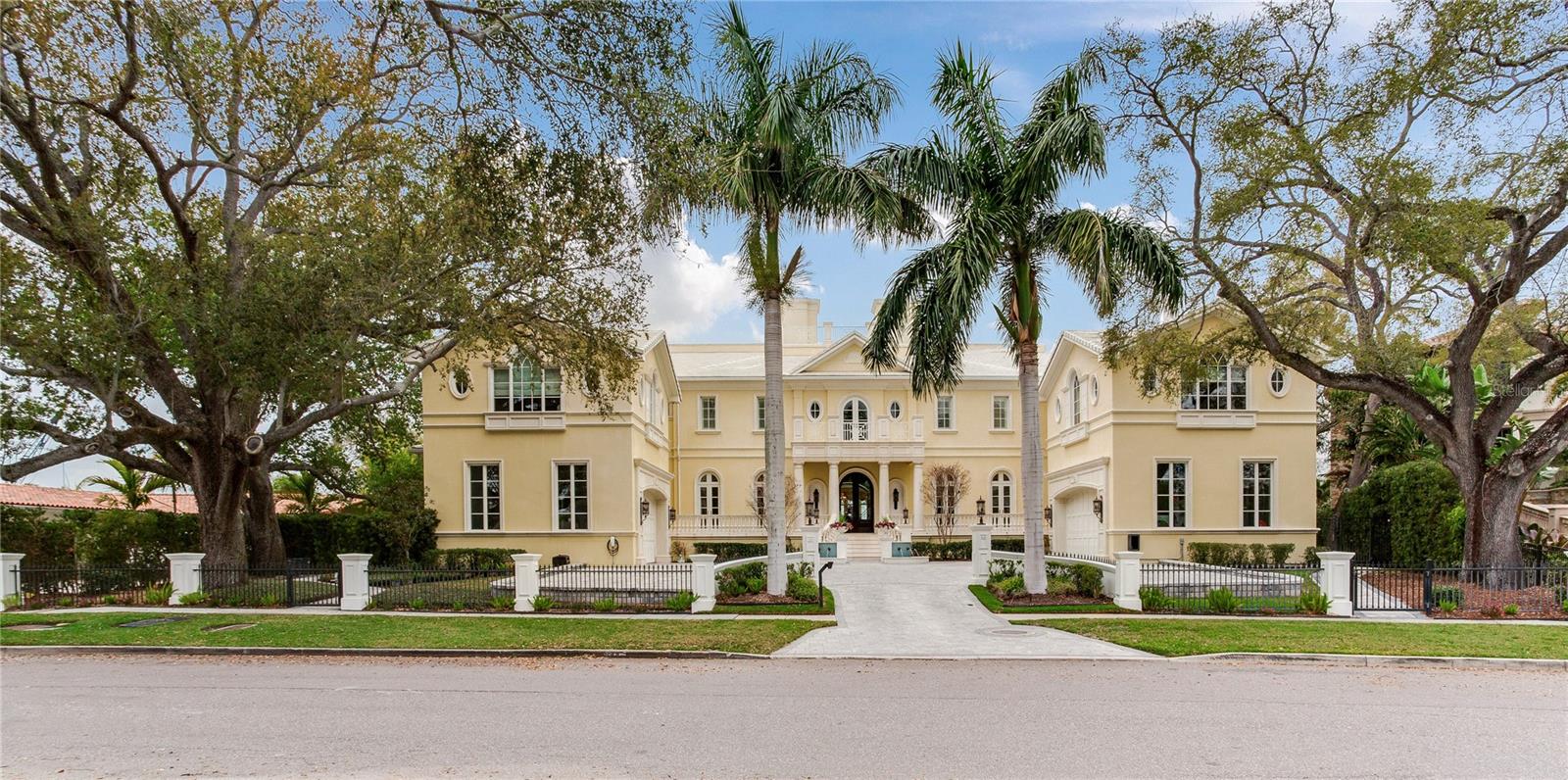 Photo of 52 LADOGA AVENUE TAMPA FL 33606