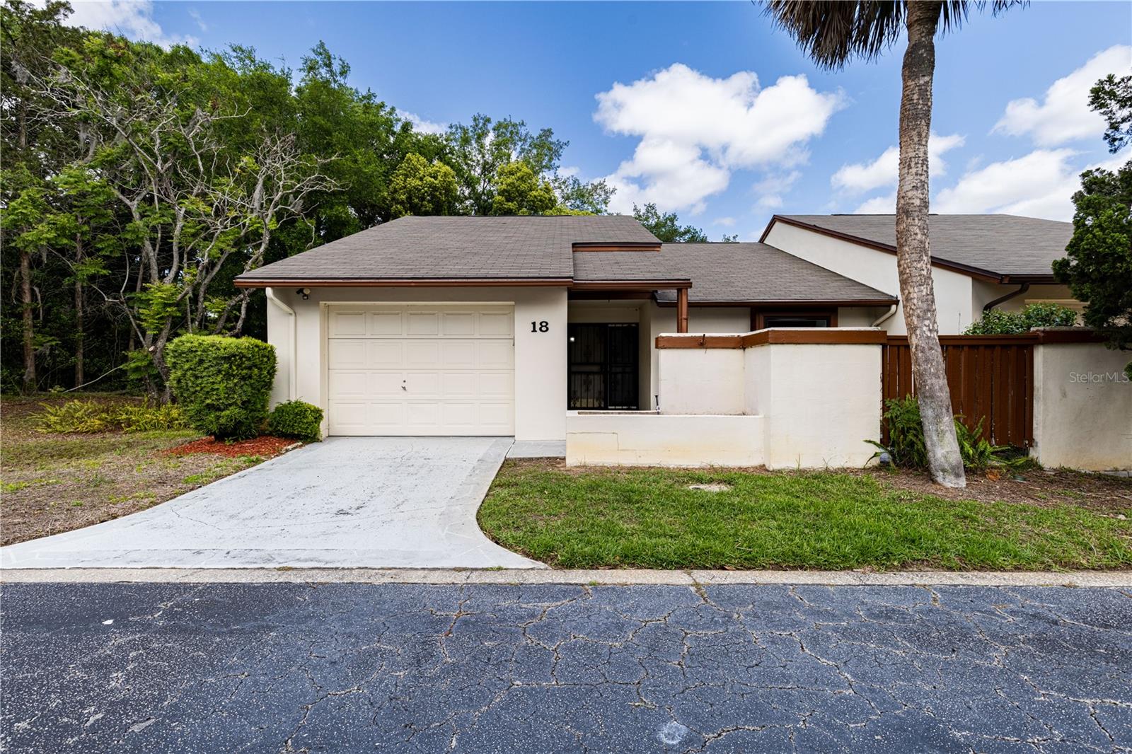 Photo of 2681 WASHINGTON AVENUE #18 EUSTIS FL 32726