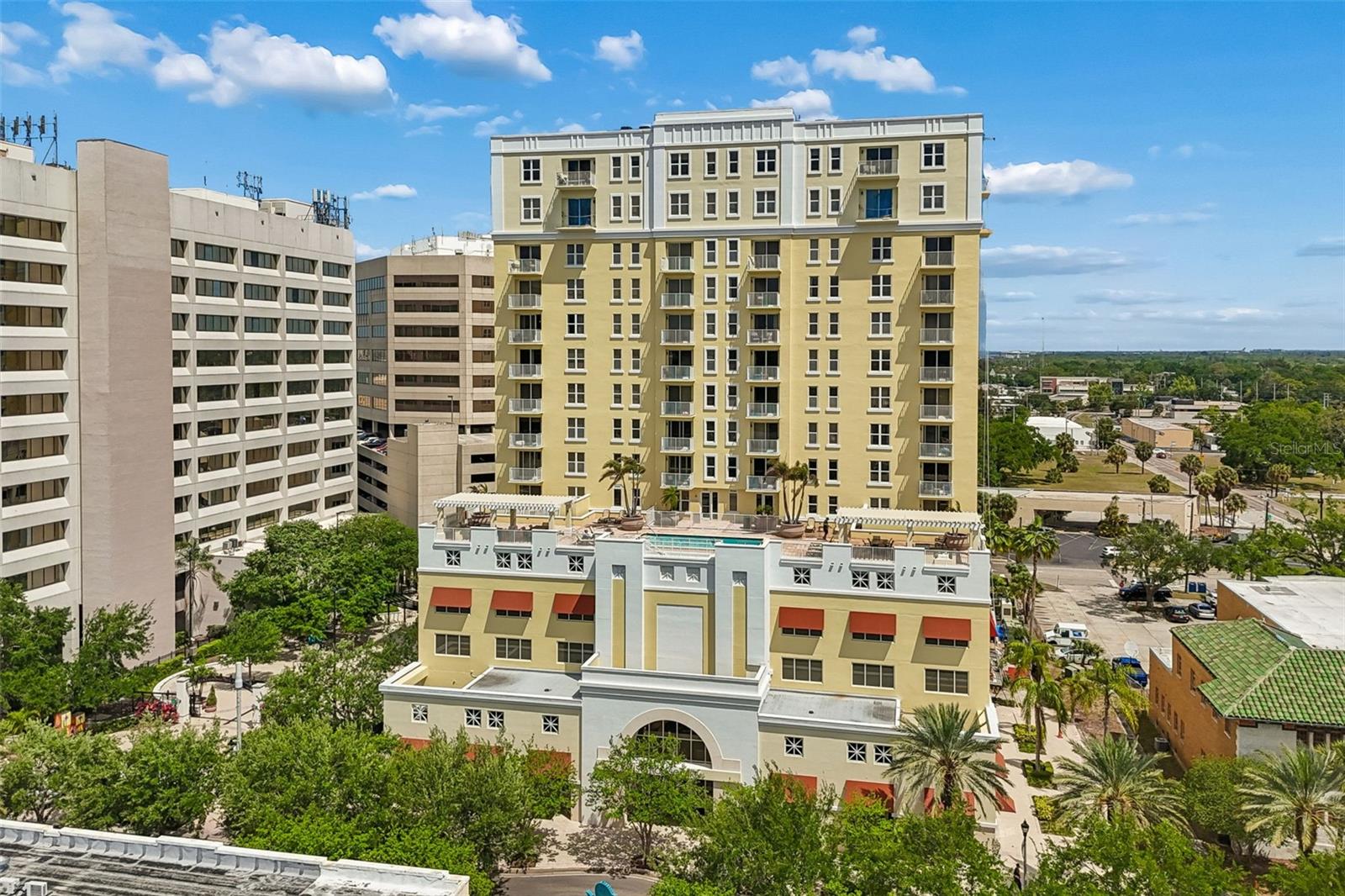 Photo of 628 CLEVELAND STREET #904 CLEARWATER FL 33755