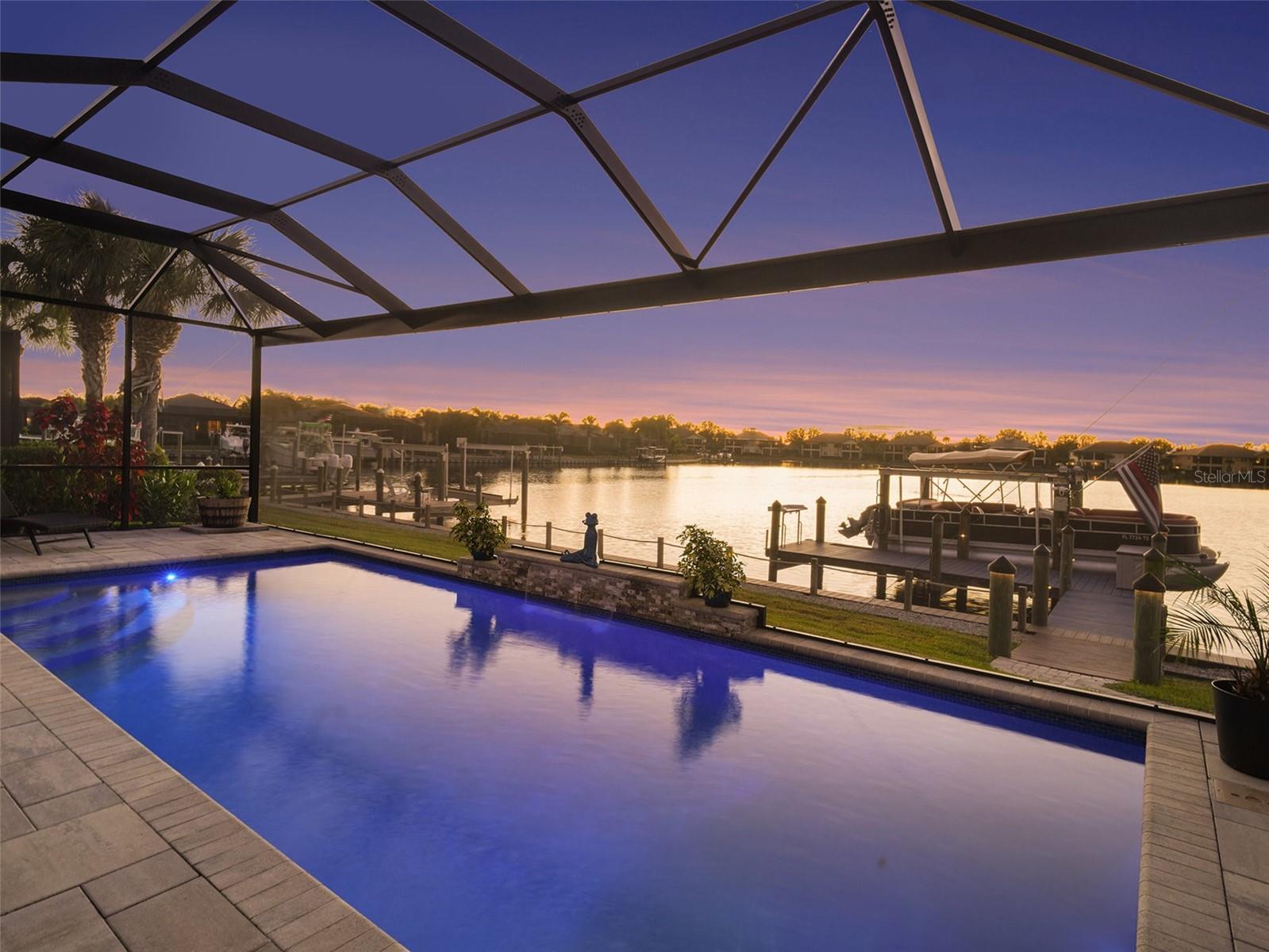 Photo of 1018 OVERLOOK COURT BRADENTON FL 34208