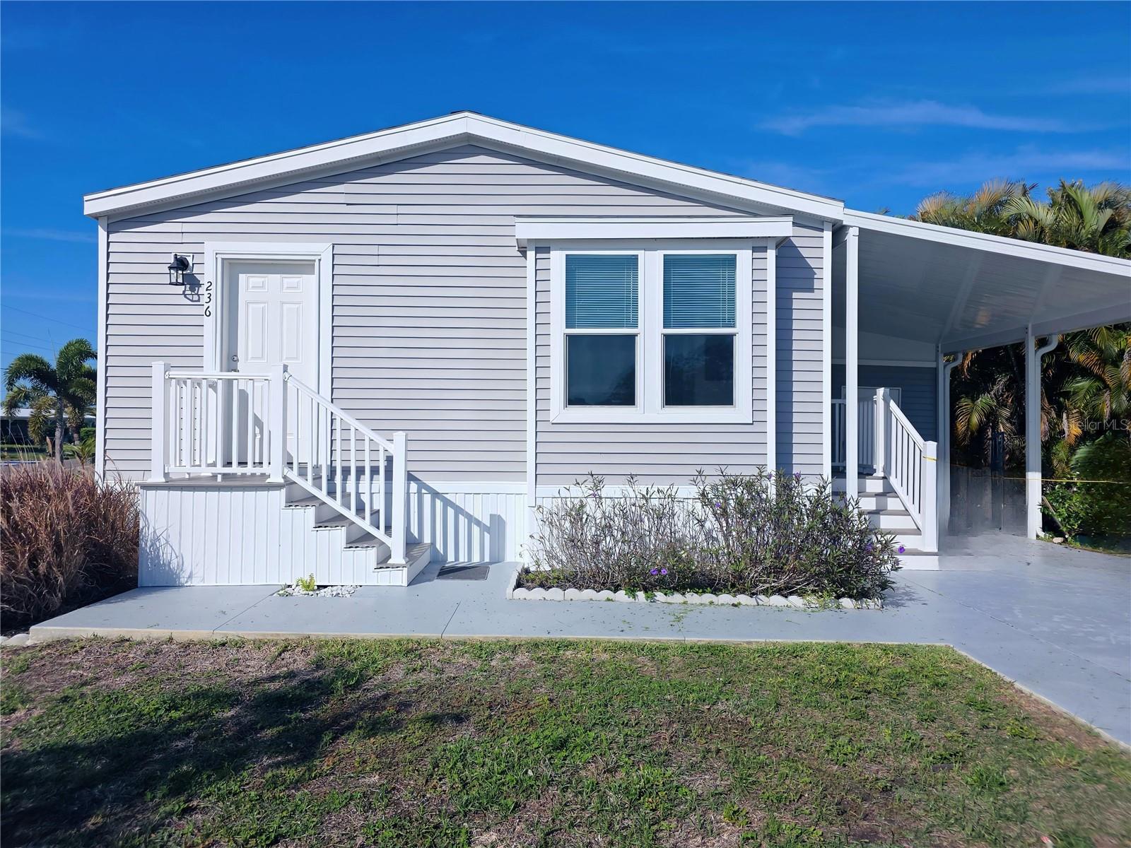 Photo of 236 WOLVERINE AVENUE NORTH PORT FL 34287