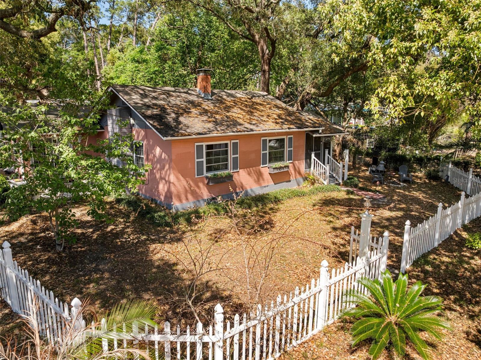 Photo of 360 SE LAKEVIEW DRIVE KEYSTONE HEIGHTS FL 32656