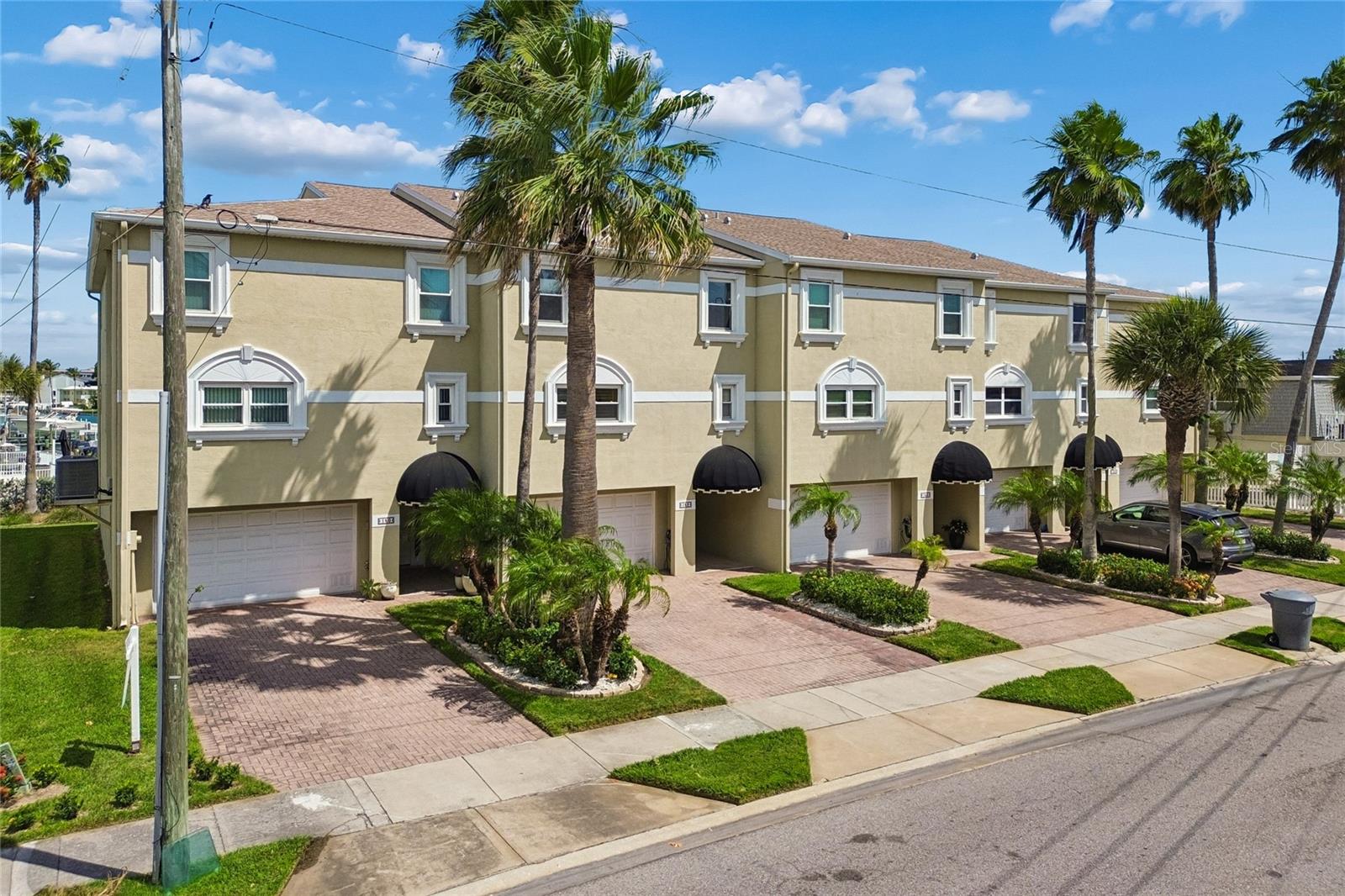 Photo of 152 117TH AVENUE #2 TREASURE ISLAND FL 33706